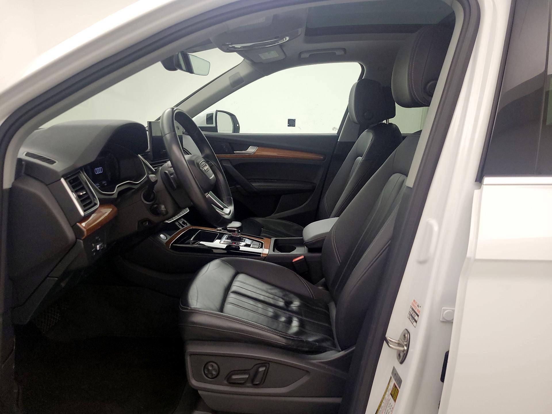 Thumbnail: 2023 Audi Q5 - 11