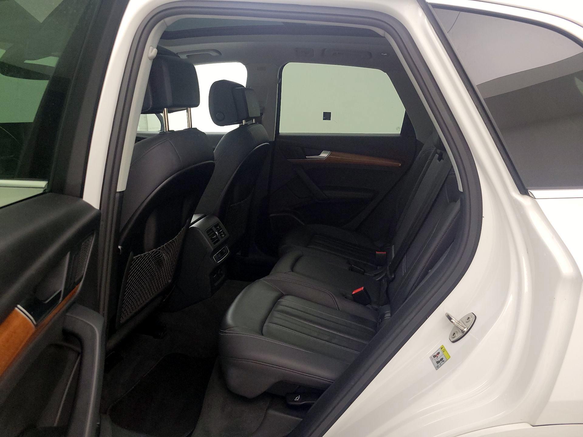 Thumbnail: 2023 Audi Q5 - 20