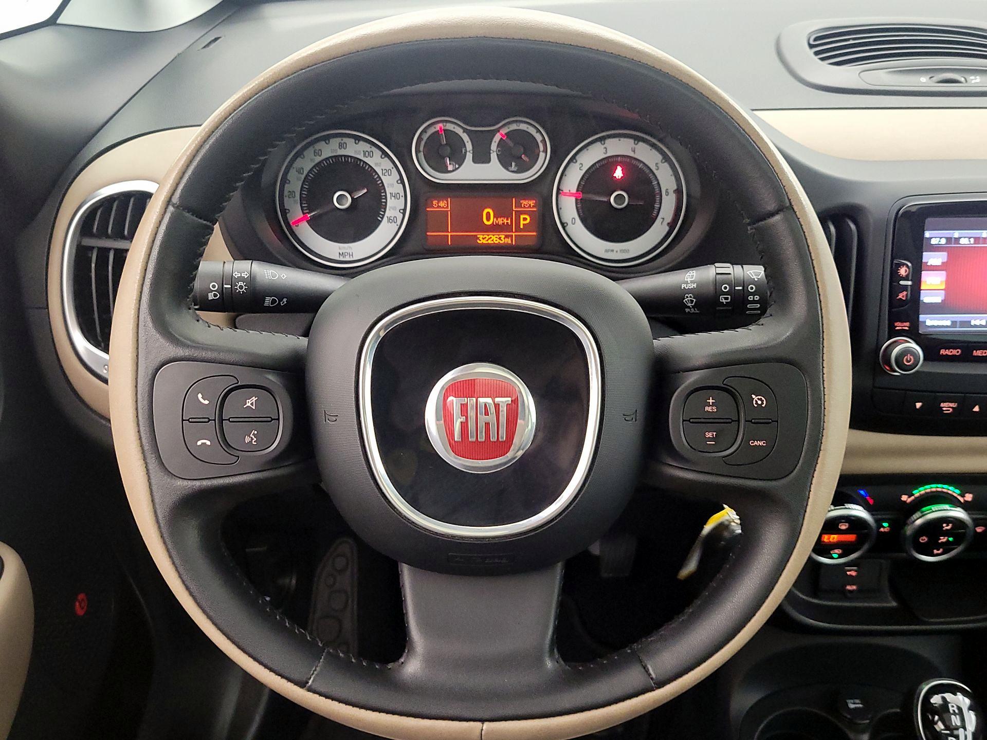 Thumbnail: 2015 Fiat 500L - 10