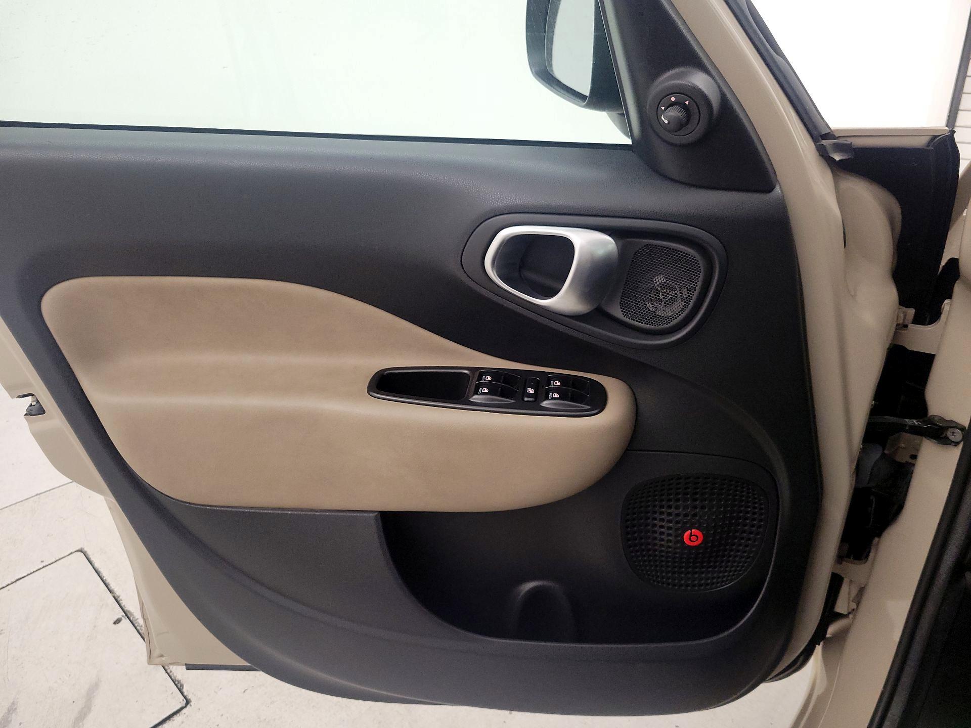 Thumbnail: 2015 Fiat 500L - 12