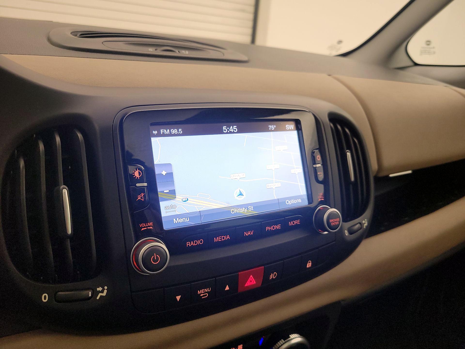 Thumbnail: 2015 Fiat 500L - 13