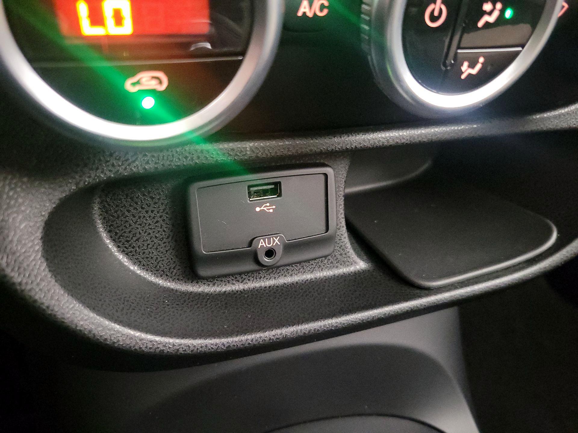 Thumbnail: 2015 Fiat 500L - 18