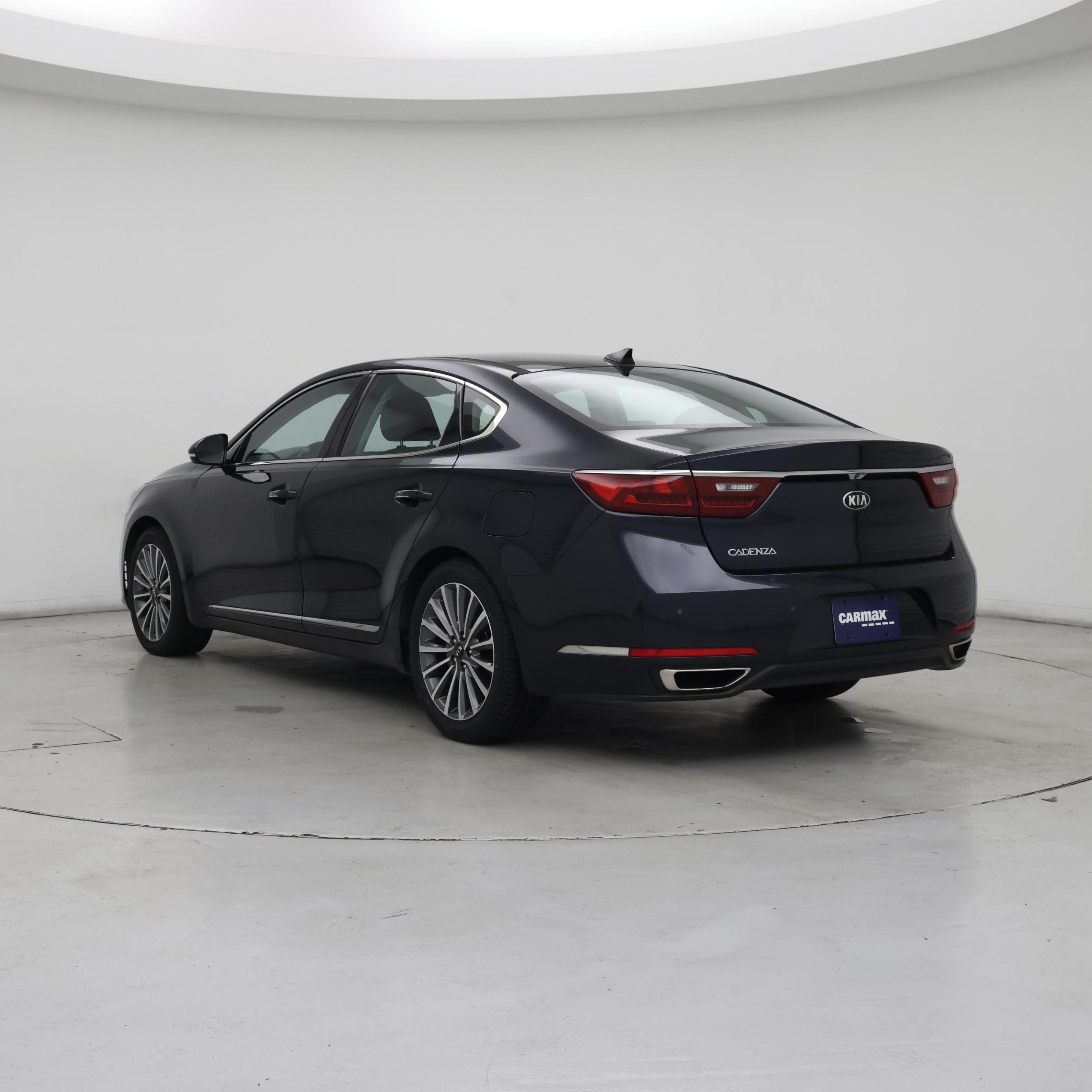 Thumbnail: 2017 Kia Cadenza - 2