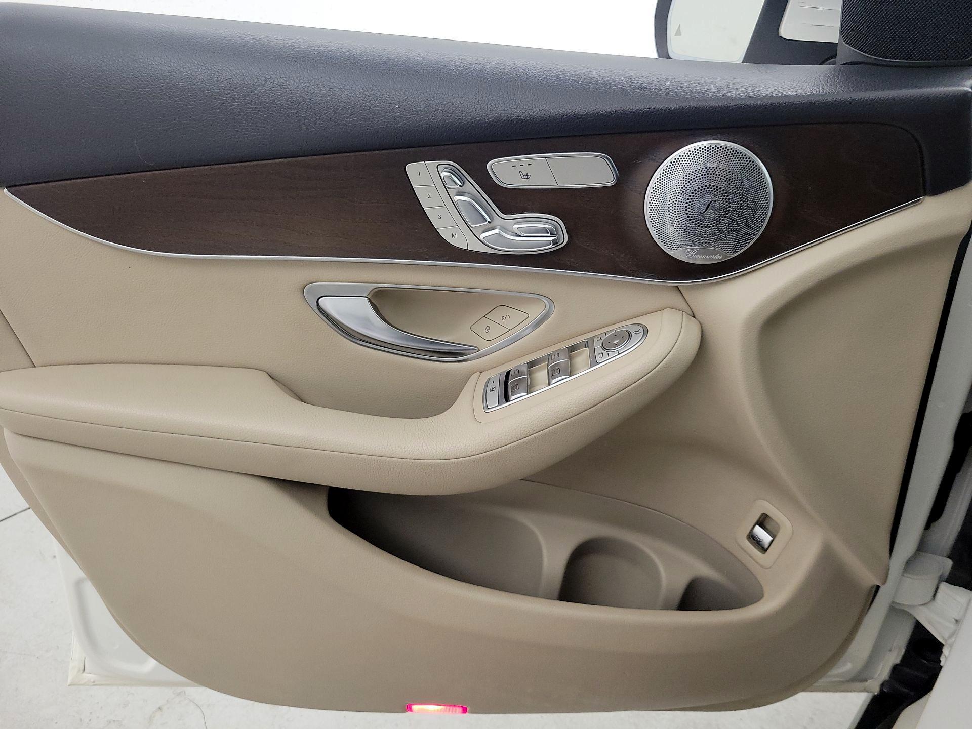 Thumbnail: 2019 Mercedes-Benz GLC - 12