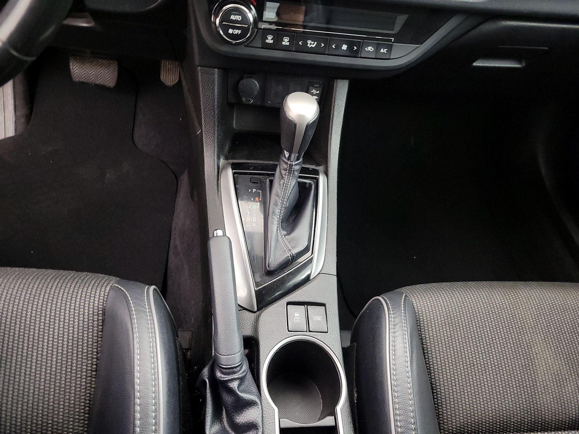 Thumbnail: 2014 Toyota Corolla - 17
