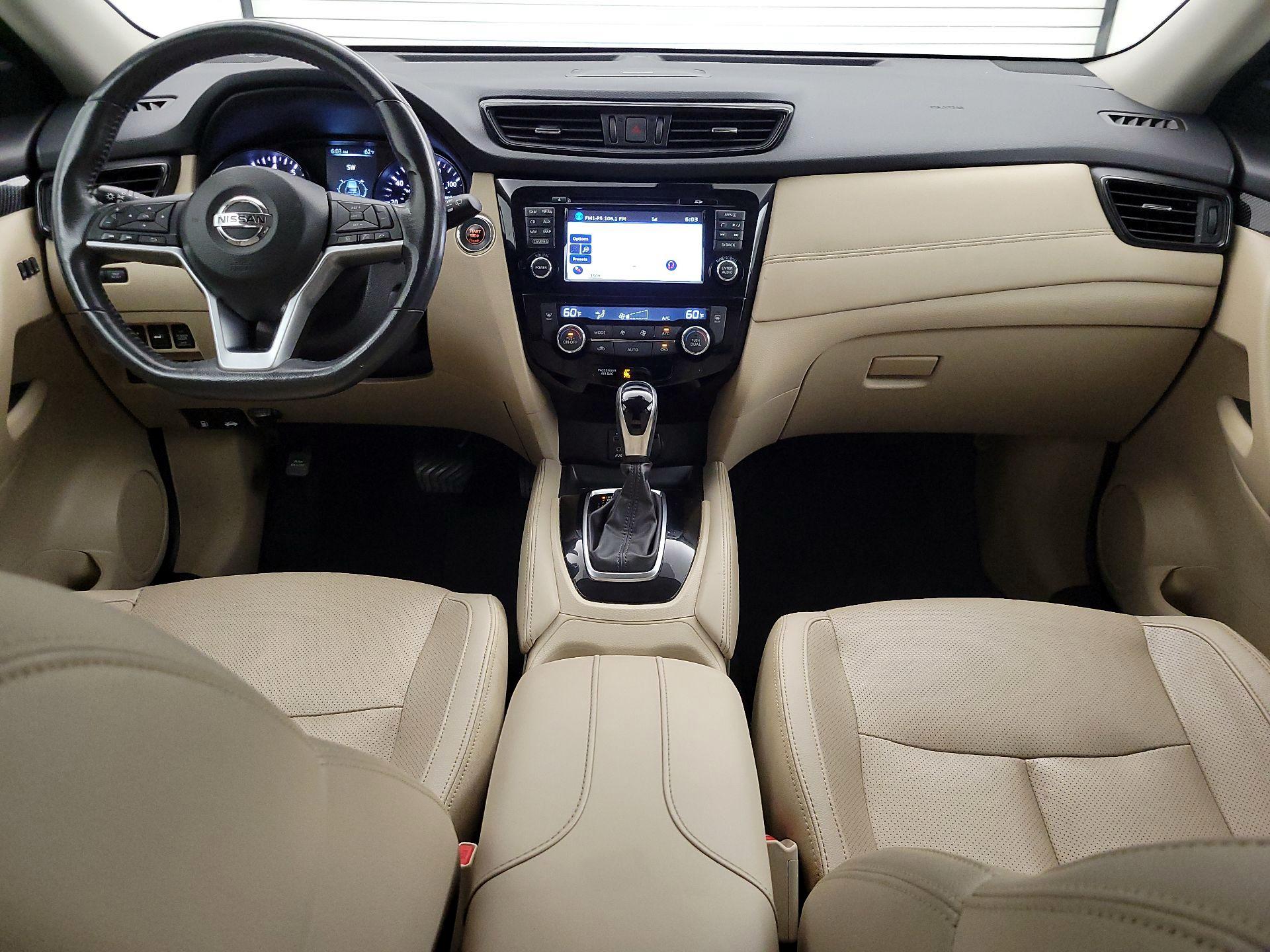 Thumbnail: 2017 Nissan Rogue - 9