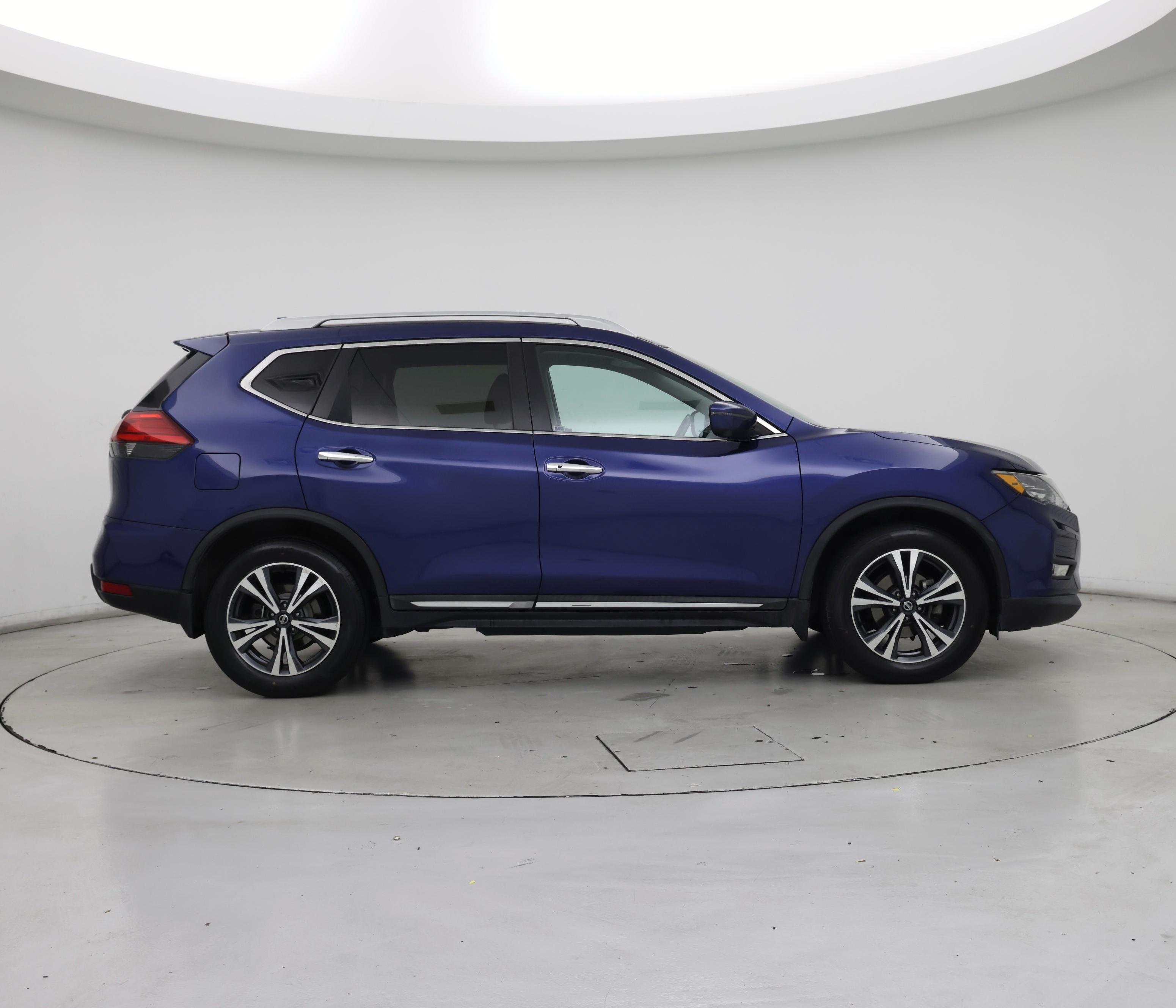 Thumbnail: 2017 Nissan Rogue - 7