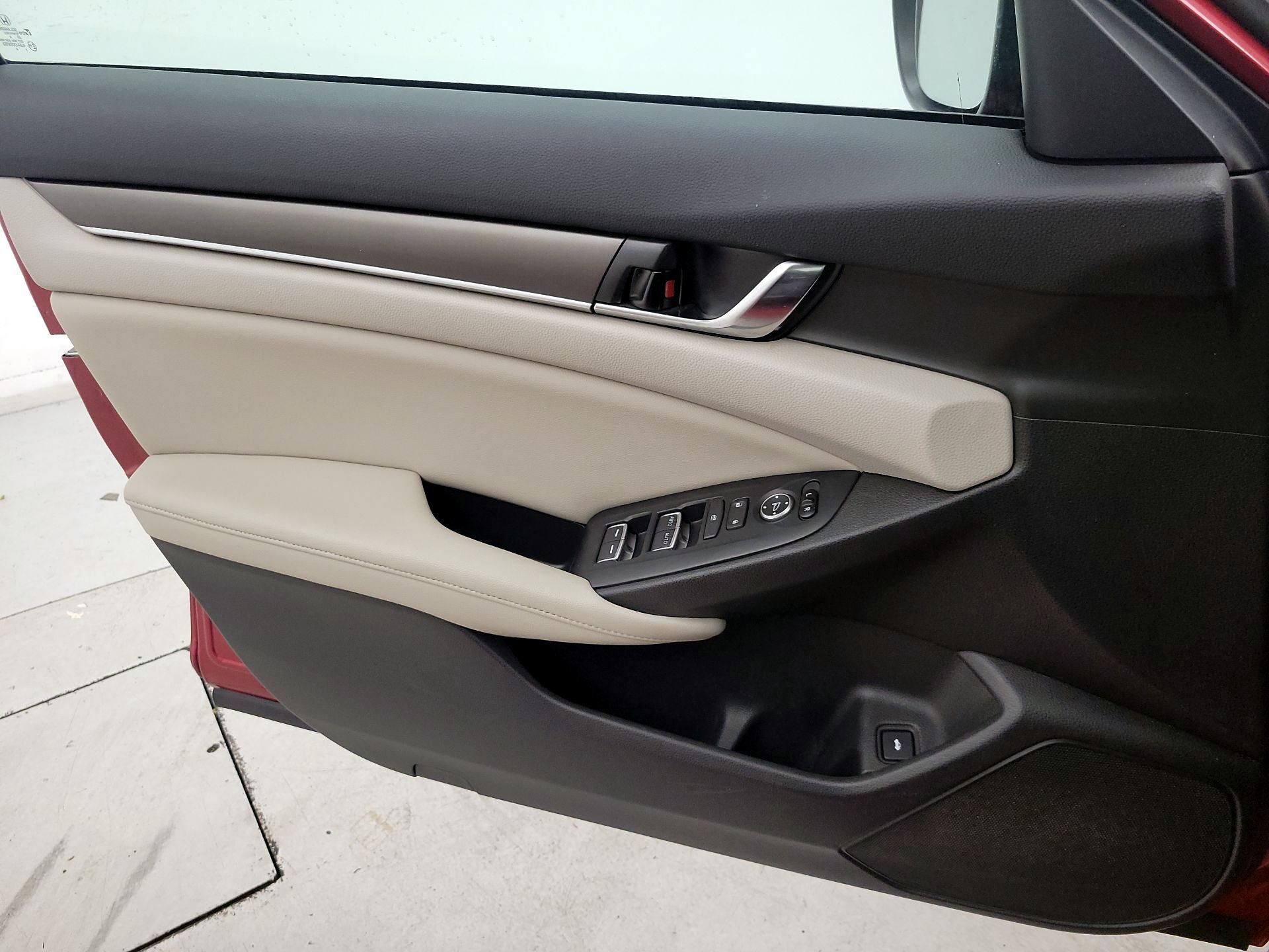 Thumbnail: 2019 Honda Accord - 12