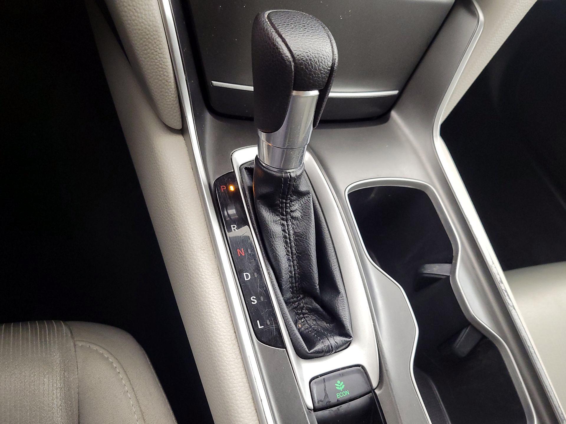 Thumbnail: 2019 Honda Accord - 17