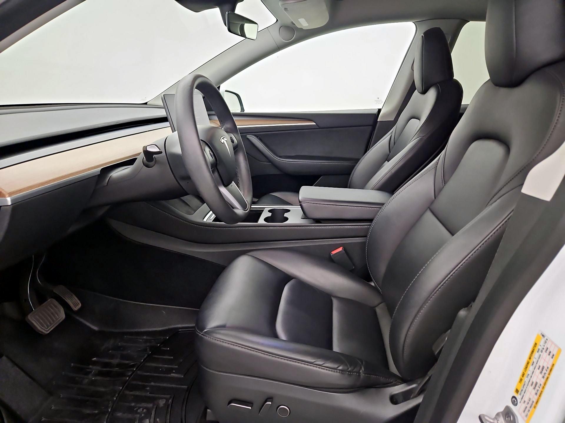 Thumbnail: 2023 Tesla Model Y - 11