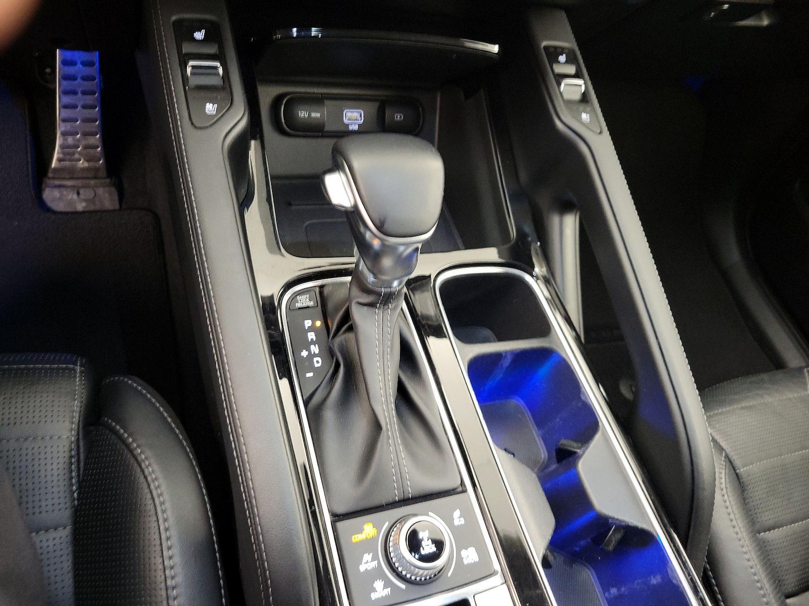 2022 Kia Telluride SX - Photo 19