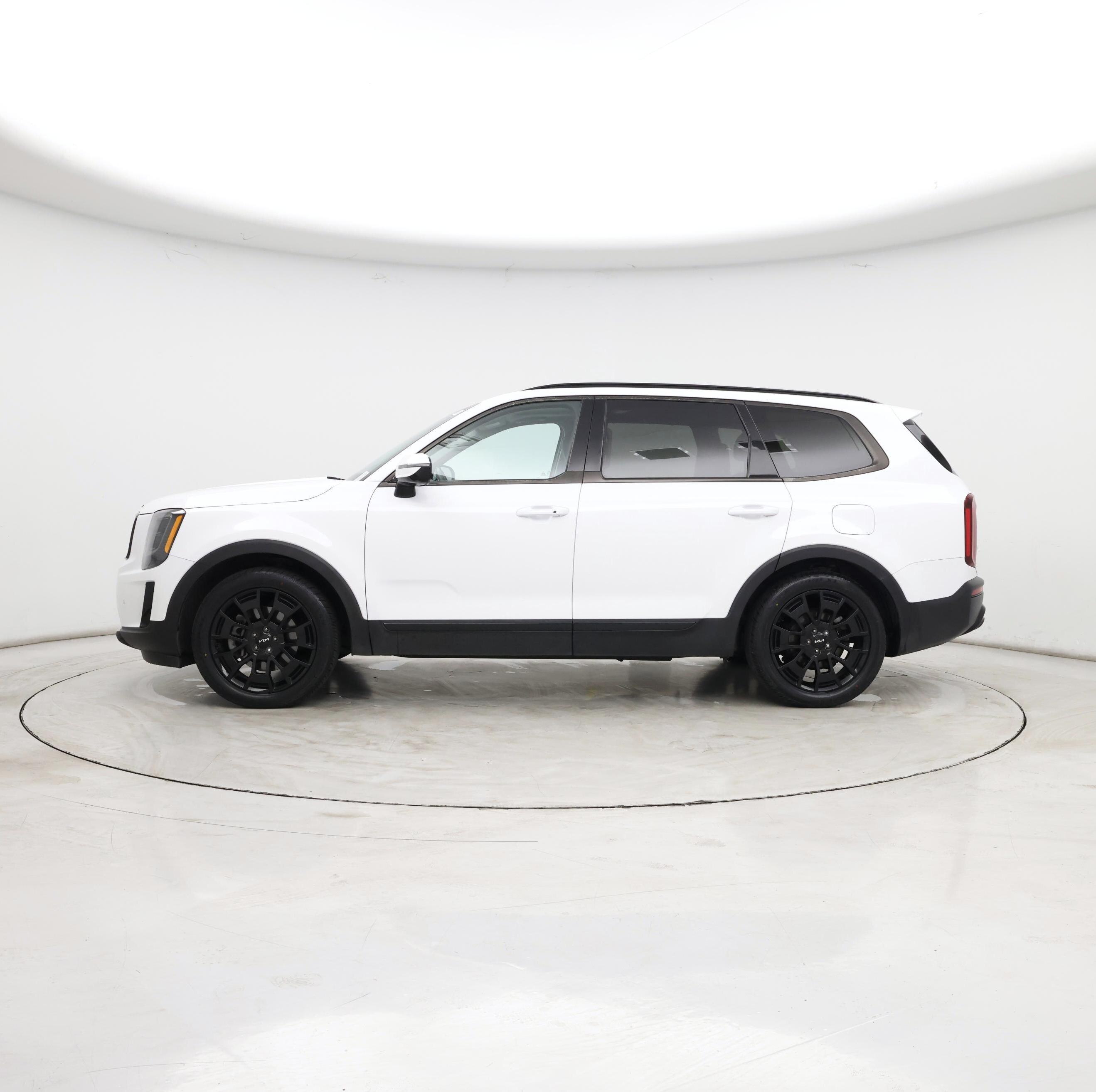 Thumbnail: 2022 Kia Telluride - 3
