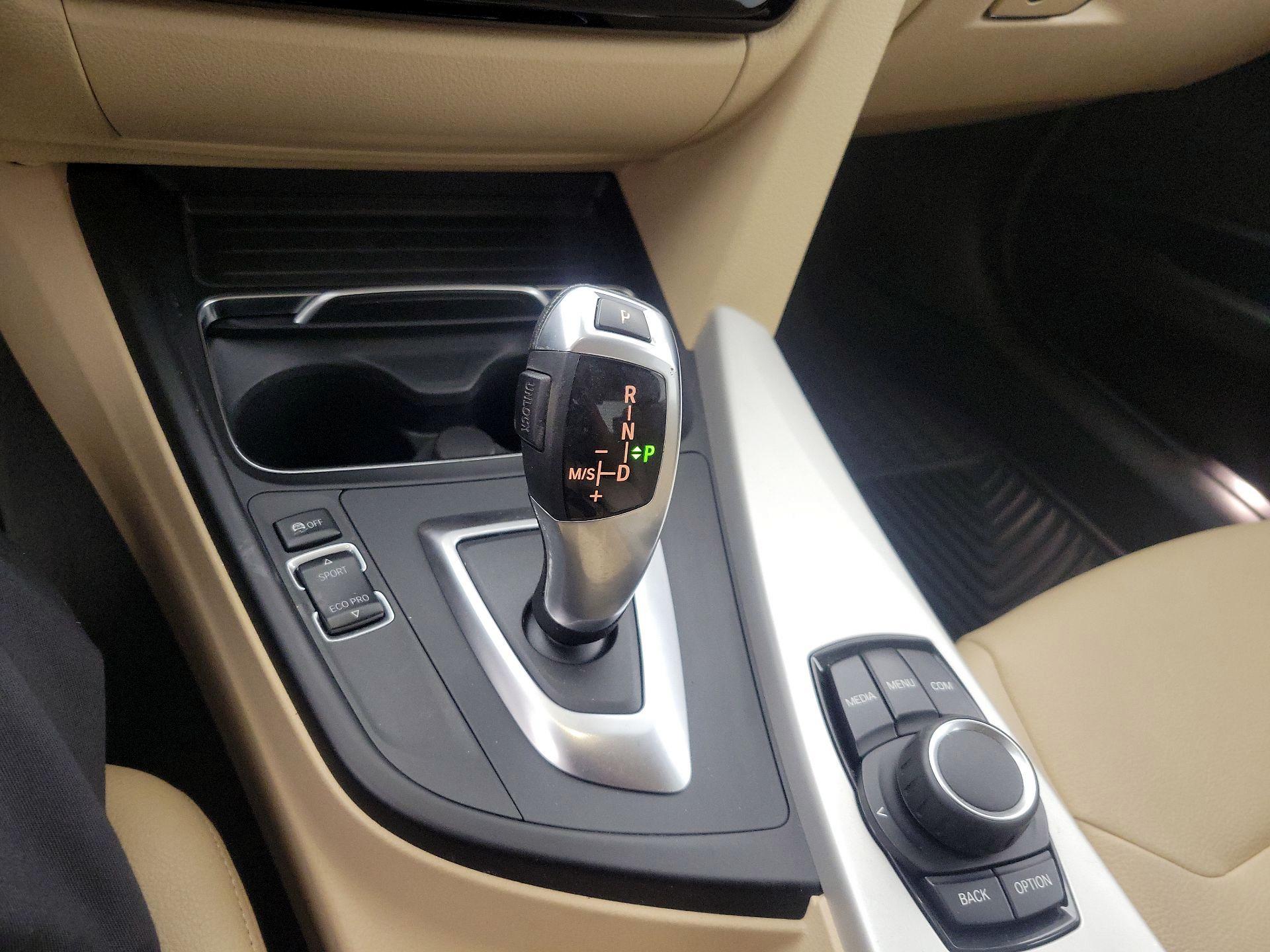 Thumbnail: 2018 BMW 3 Series - 17