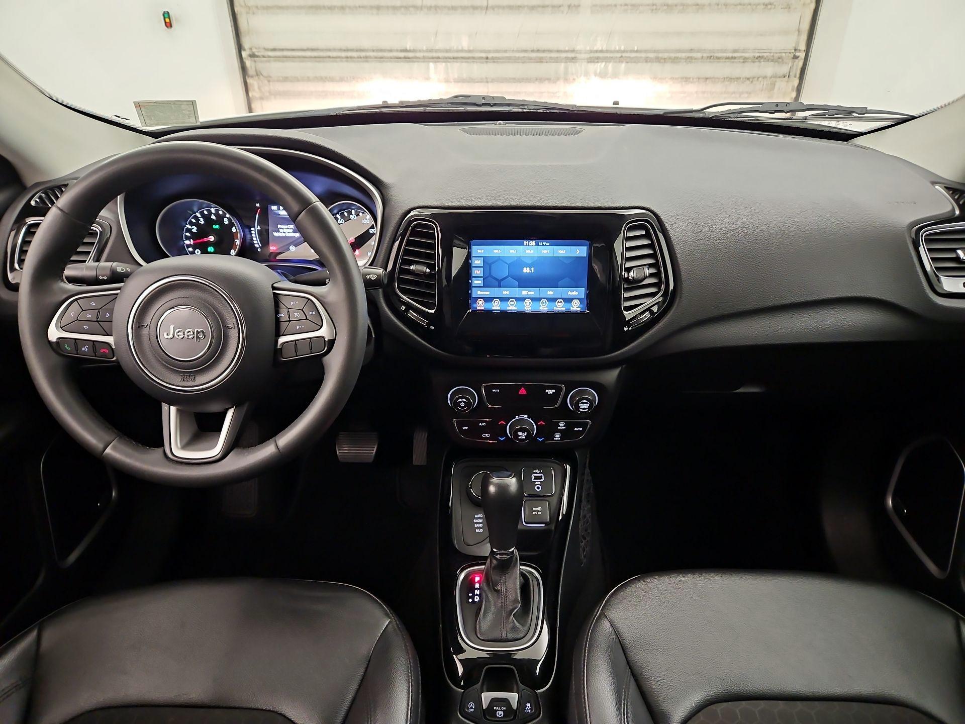 Thumbnail: 2021 Jeep Compass - 9