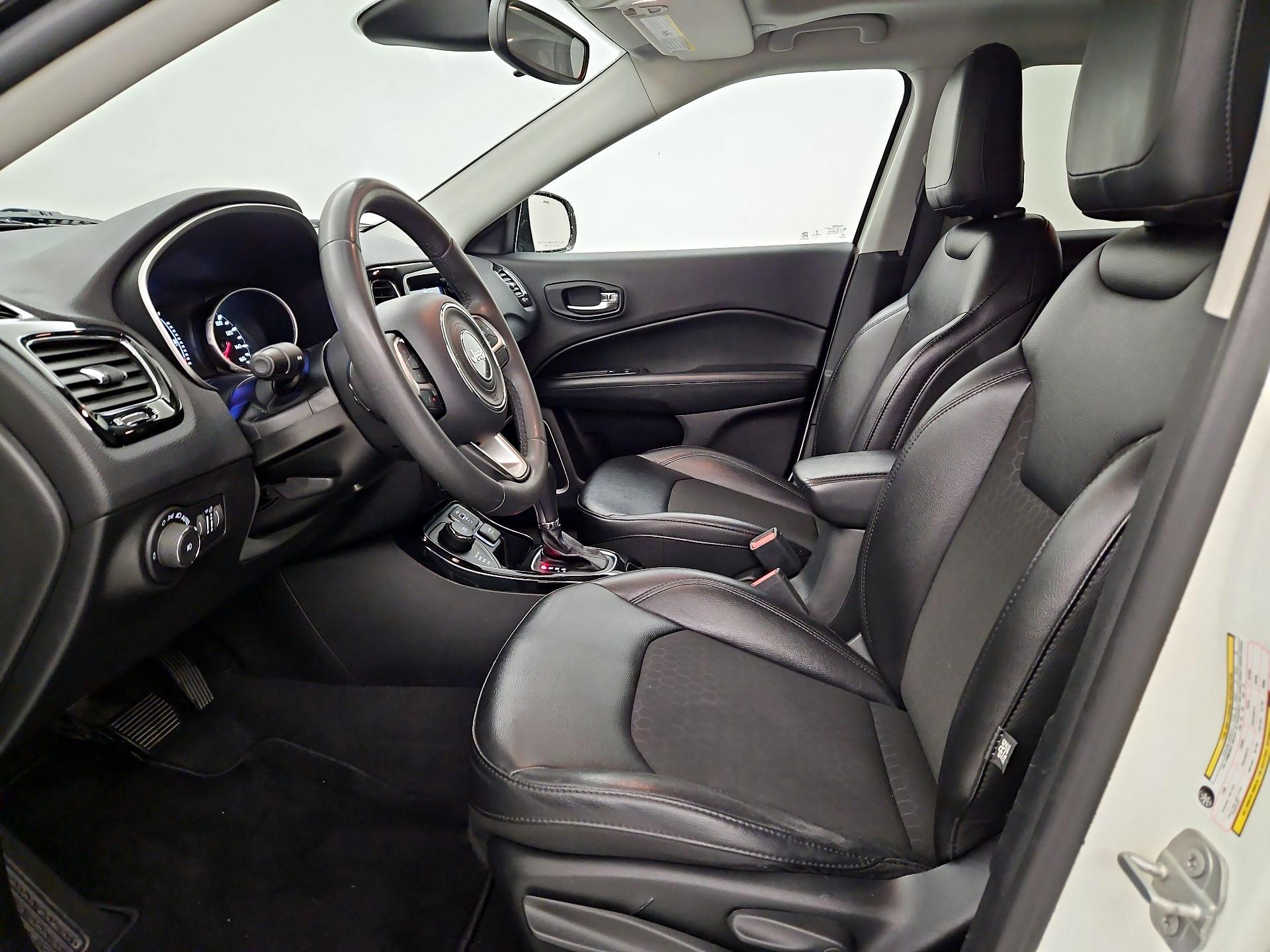 Thumbnail: 2021 Jeep Compass - 11