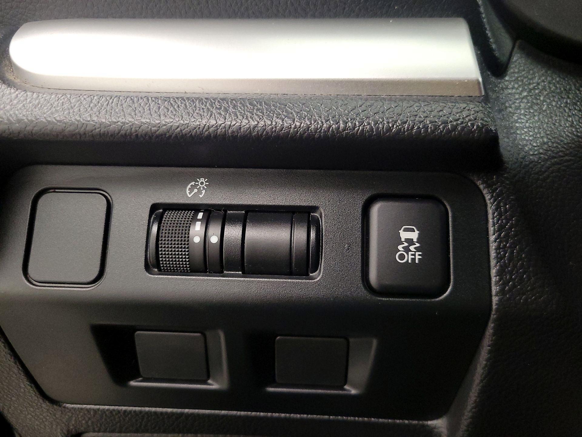 Thumbnail: 2015 Subaru Impreza - 13