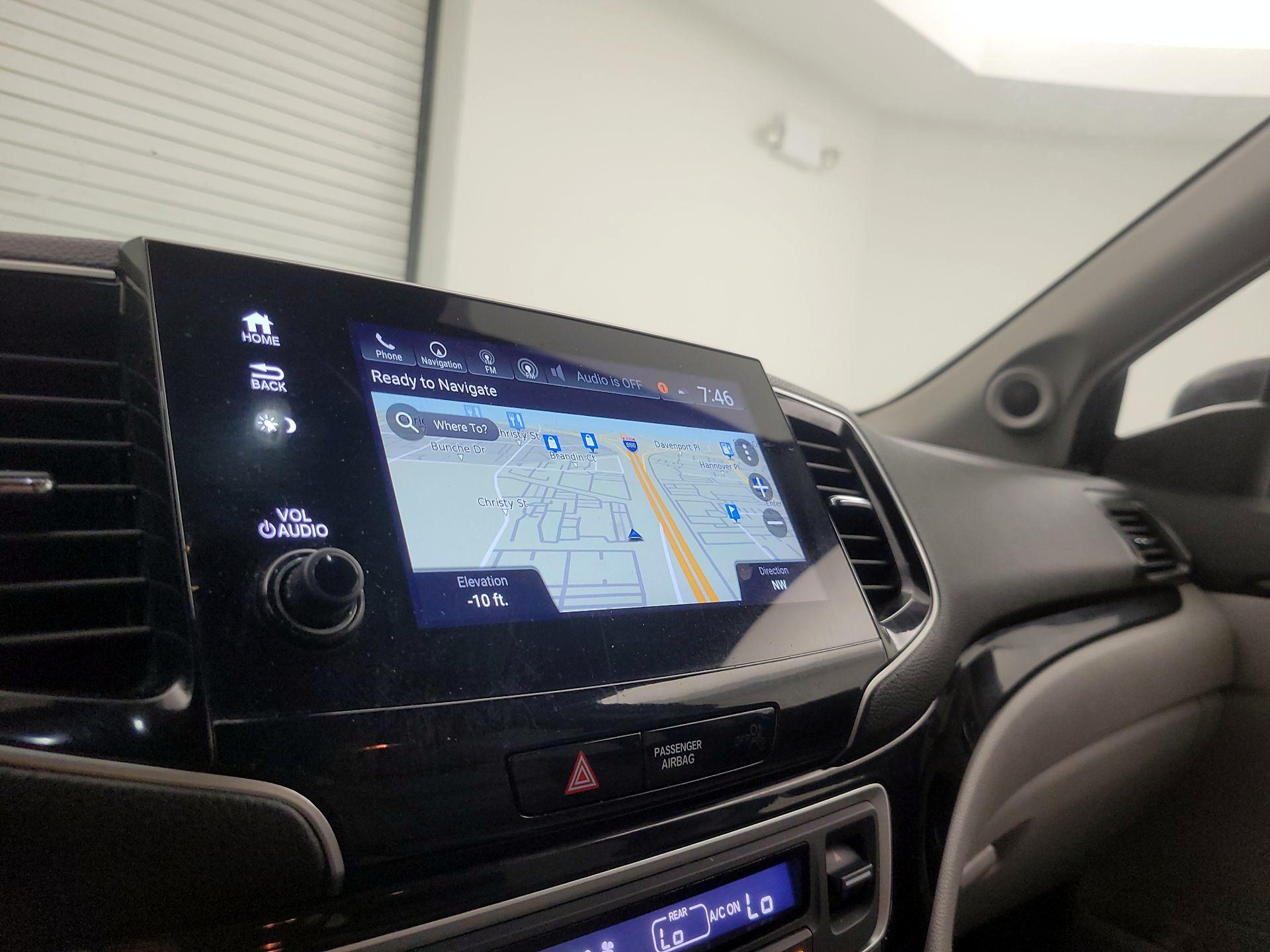 Thumbnail: 2019 Honda Pilot - 14