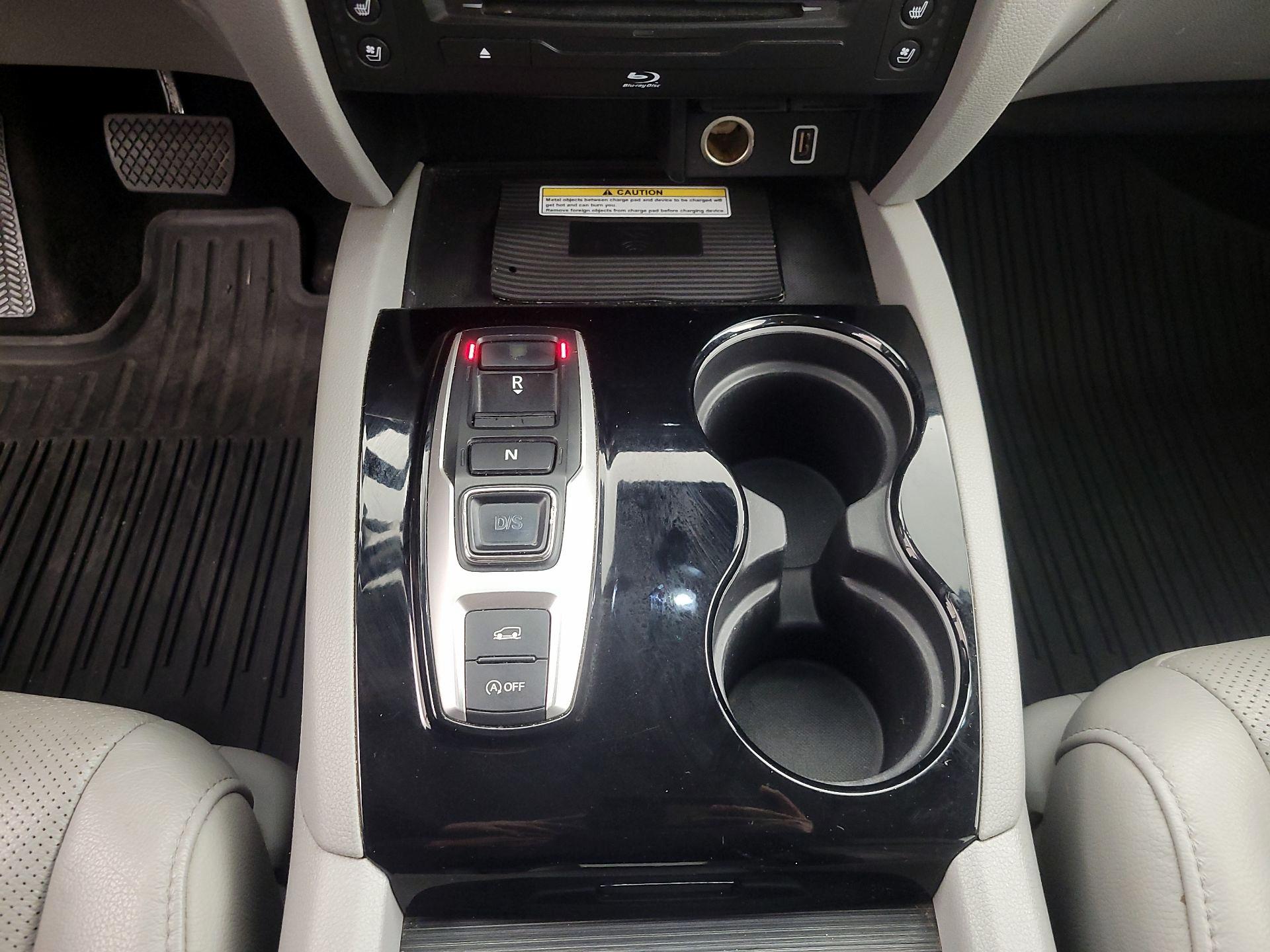 Thumbnail: 2019 Honda Pilot - 18