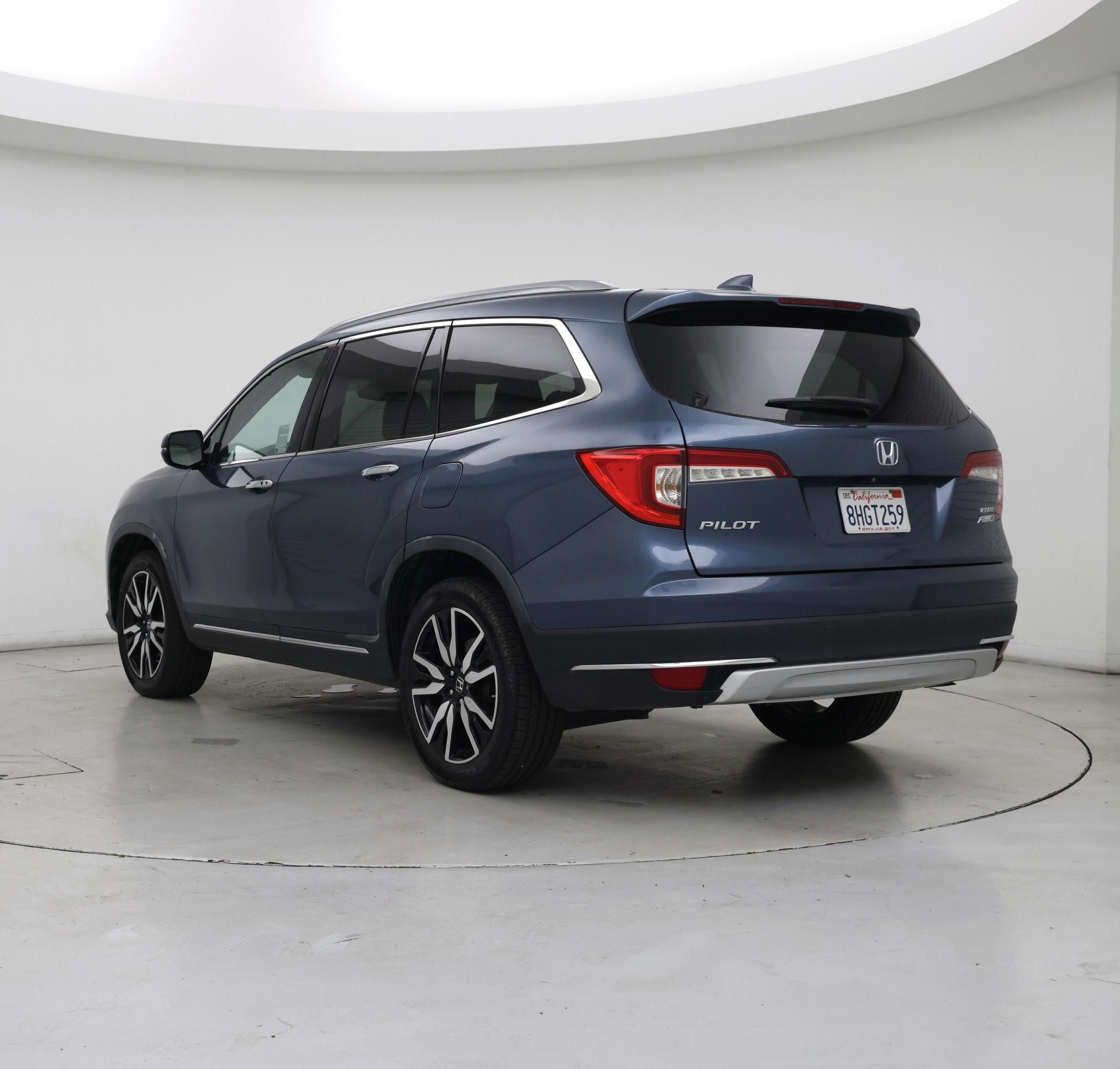 Thumbnail: 2019 Honda Pilot - 2