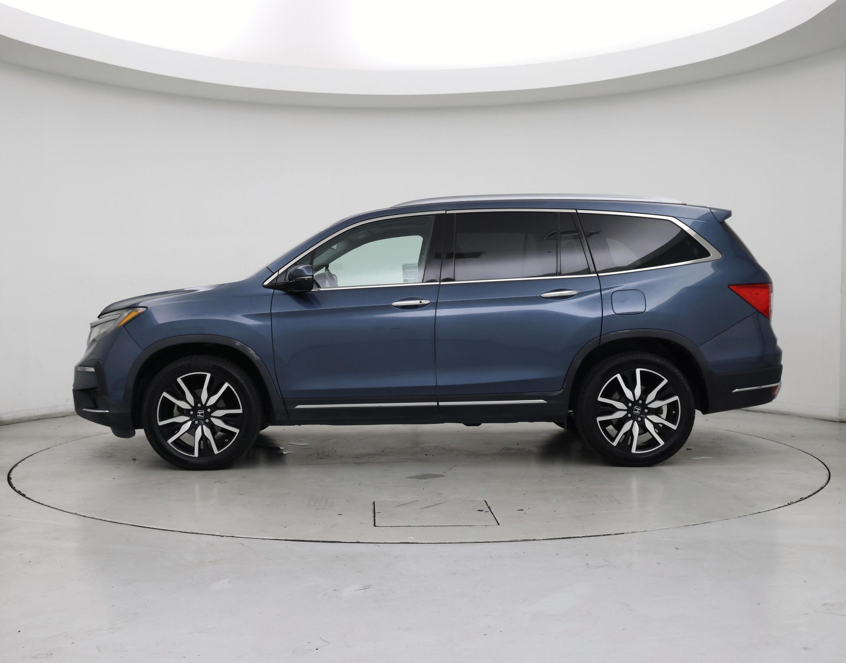 Thumbnail: 2019 Honda Pilot - 3