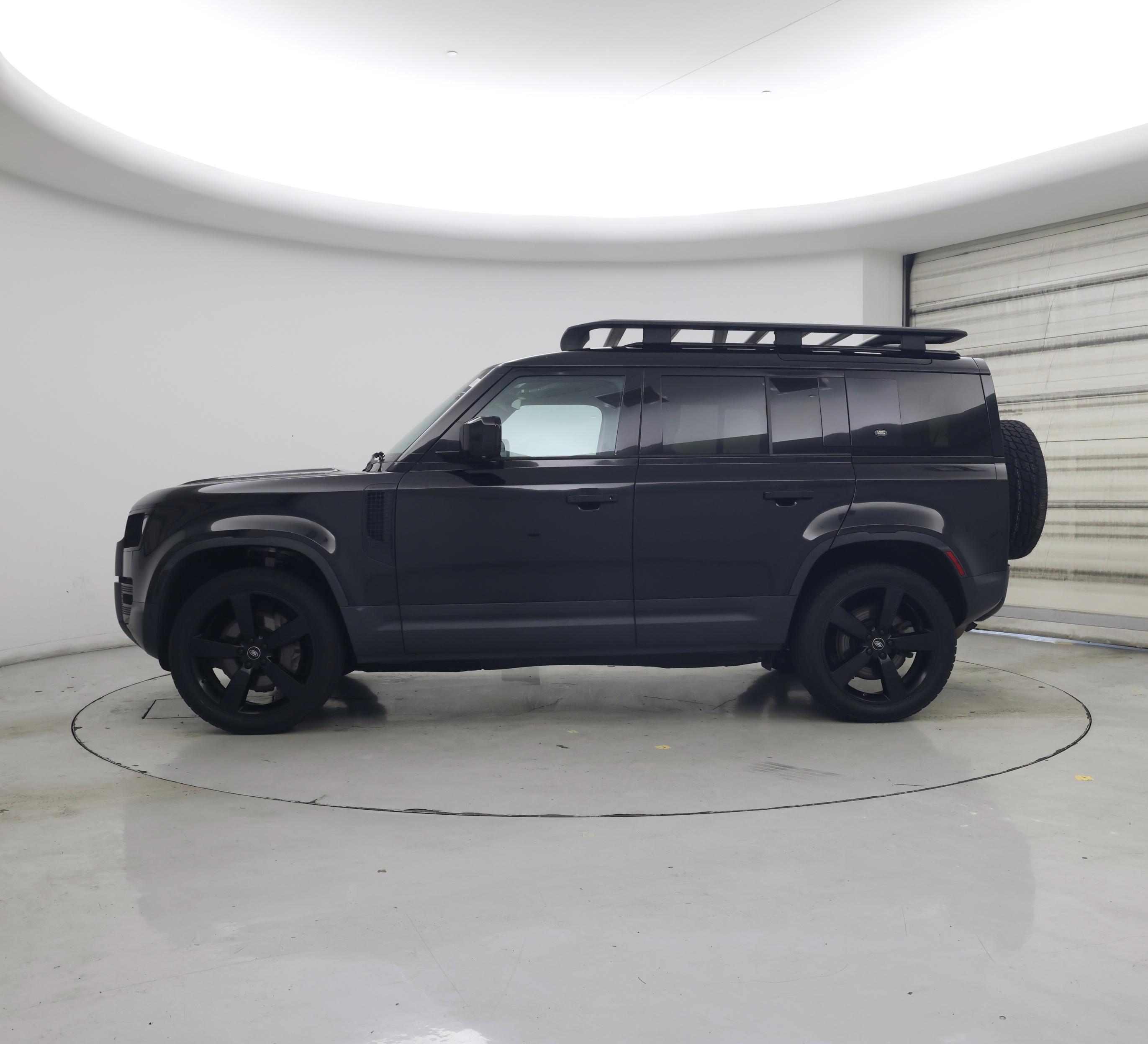 Thumbnail: 2020 Land Rover Defender - 3