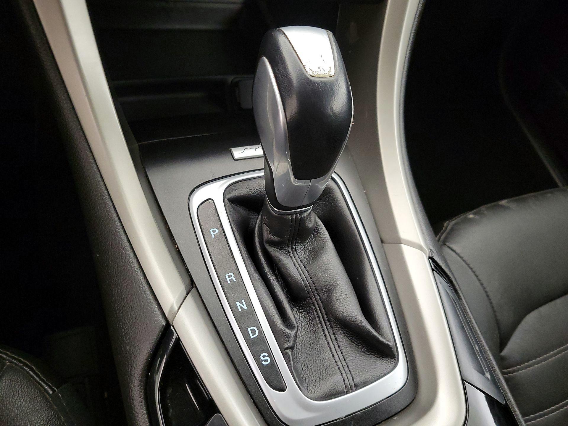 Thumbnail: 2015 Ford Fusion - 17