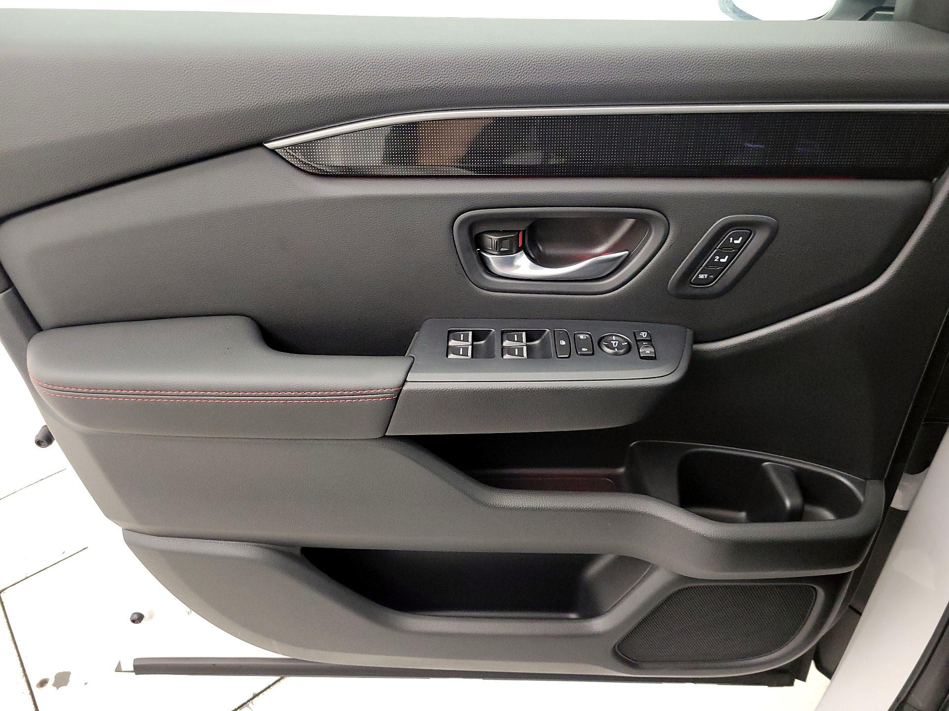 Thumbnail: 2025 Honda Pilot - 12