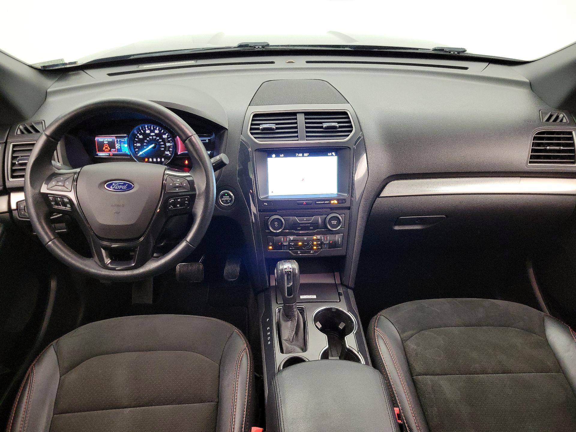 Thumbnail: 2018 Ford Explorer - 9