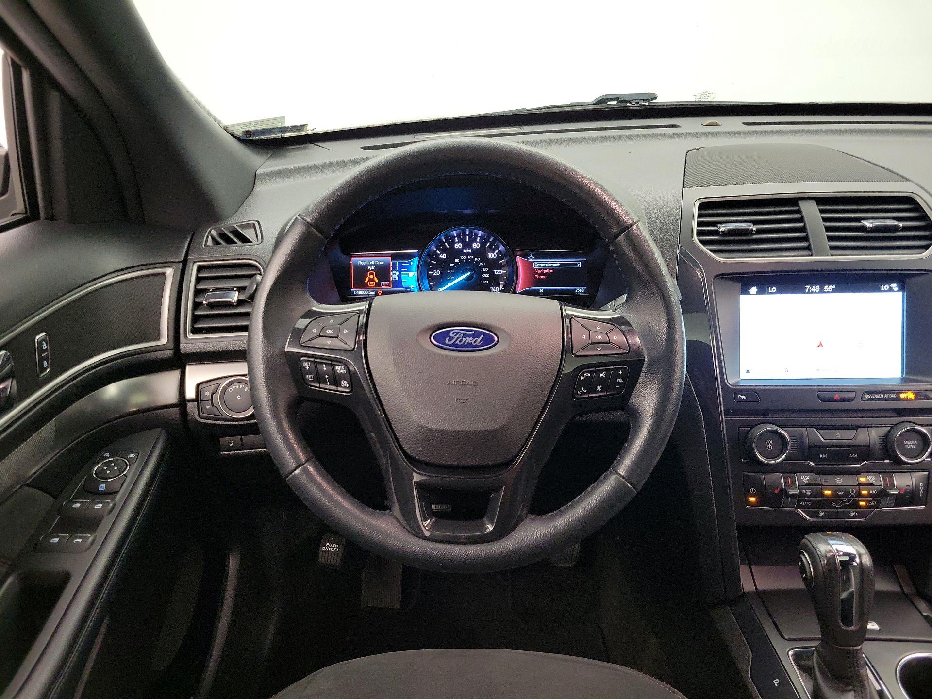 Thumbnail: 2018 Ford Explorer - 10