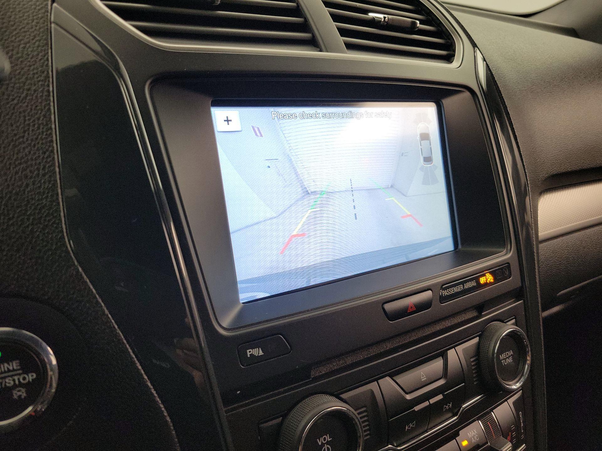 Thumbnail: 2018 Ford Explorer - 15