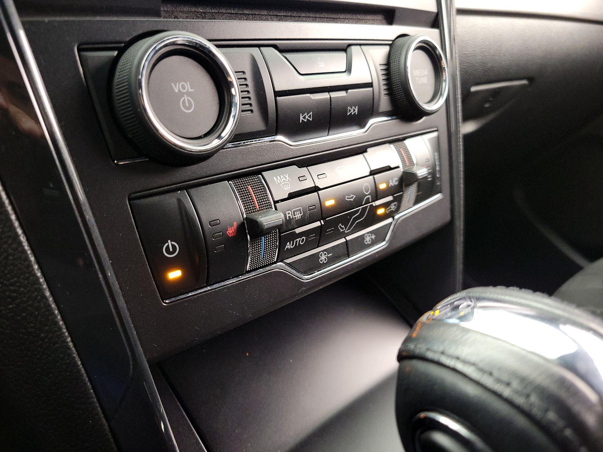 Thumbnail: 2018 Ford Explorer - 17