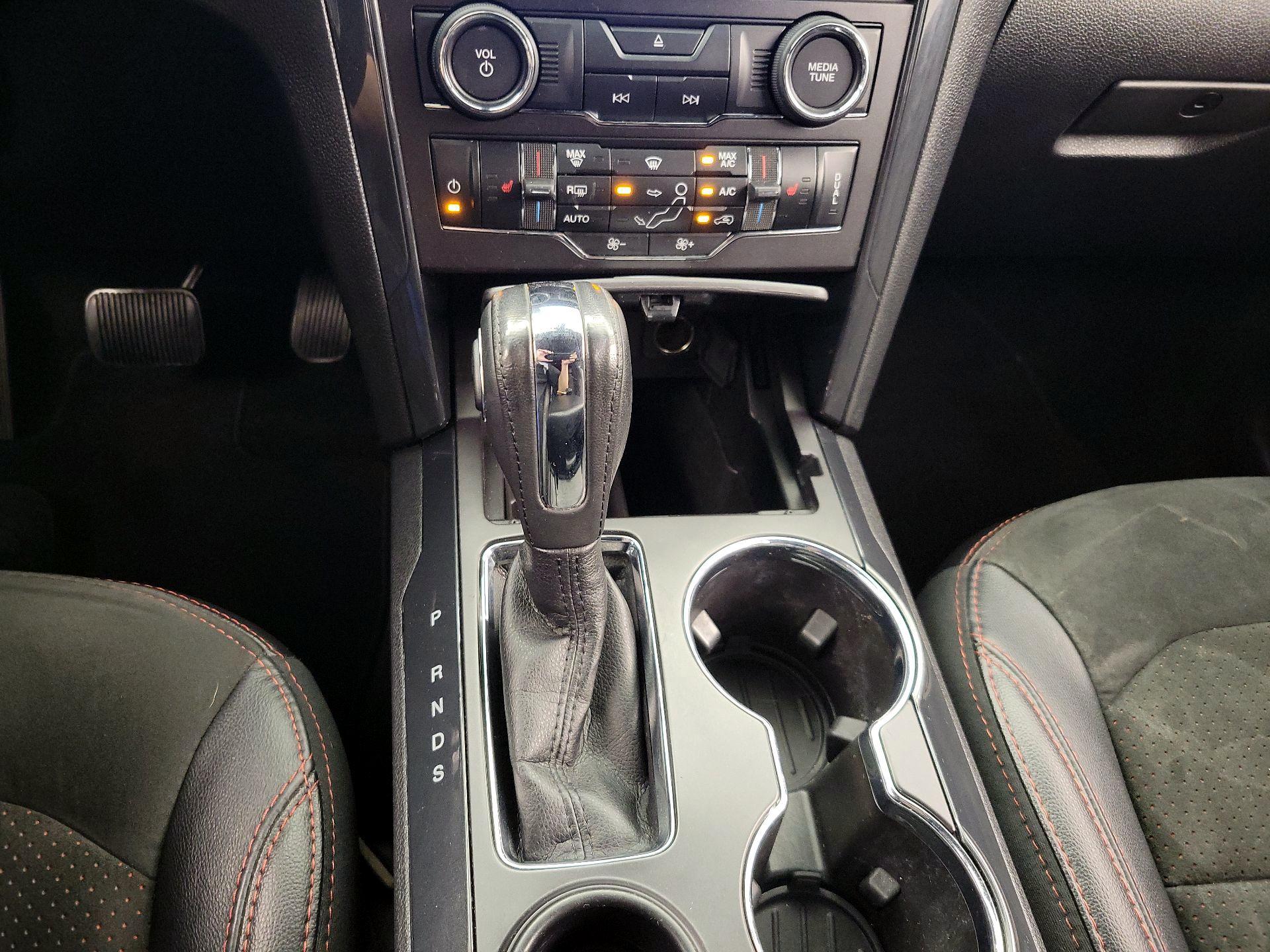 Thumbnail: 2018 Ford Explorer - 18