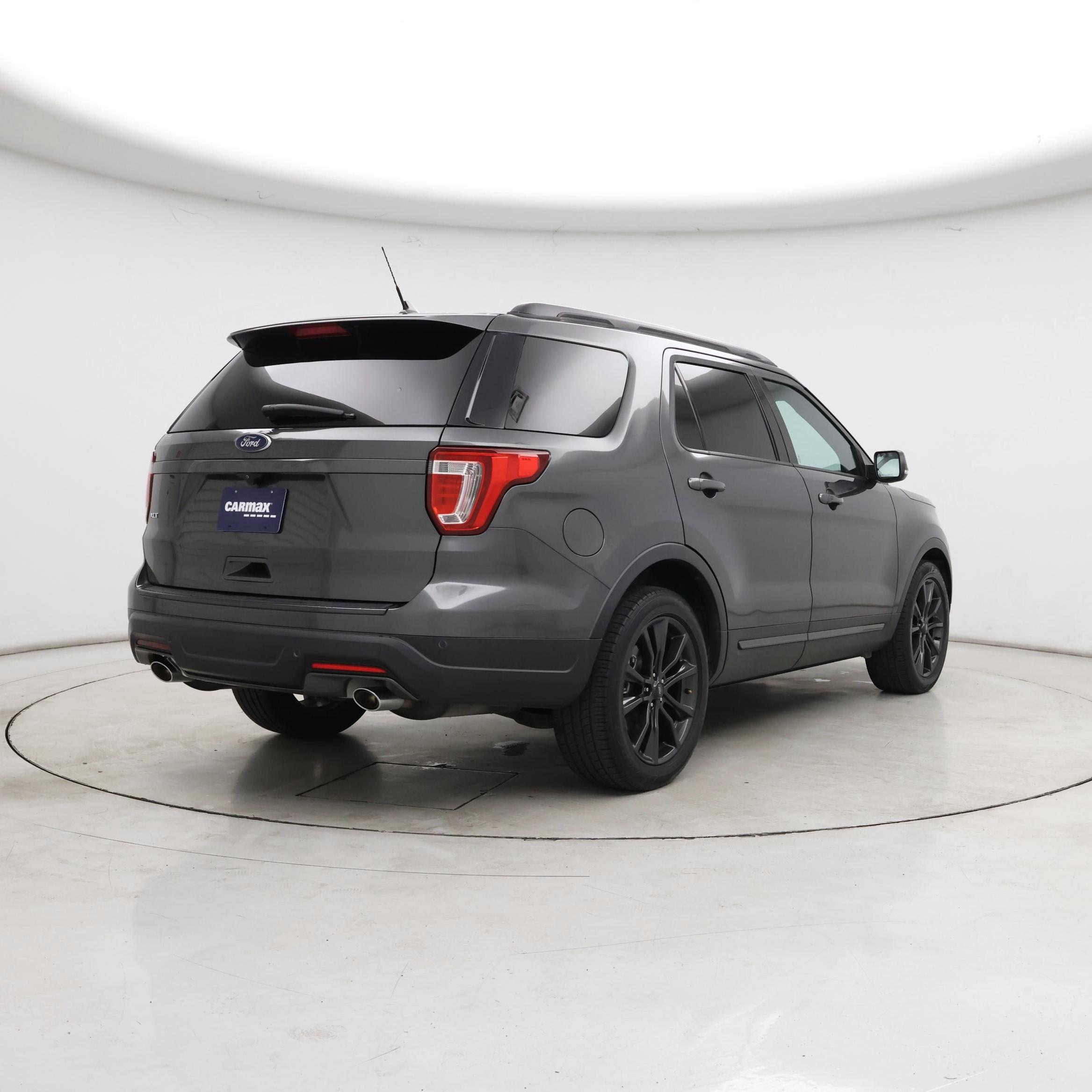 Thumbnail: 2018 Ford Explorer - 8