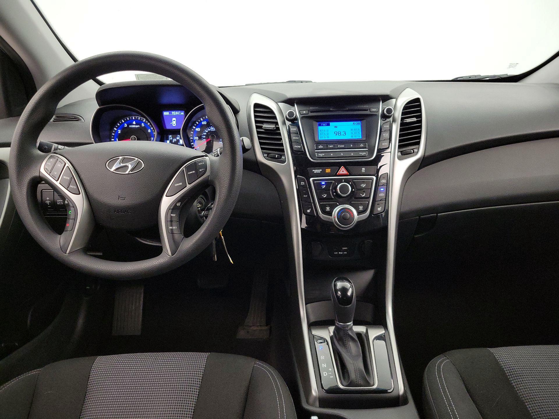 Thumbnail: 2016 Hyundai Elantra - 9
