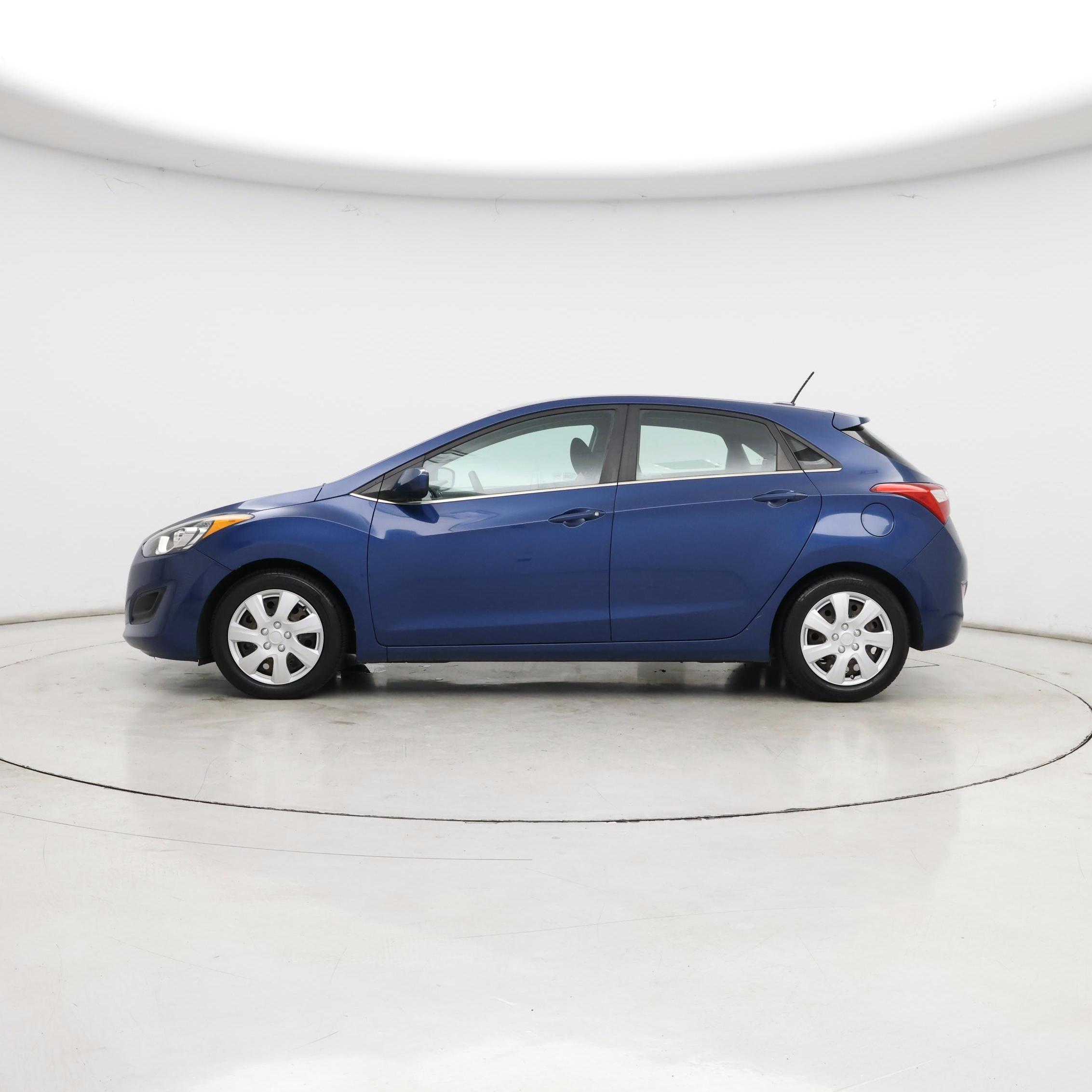 Thumbnail: 2016 Hyundai Elantra - 3
