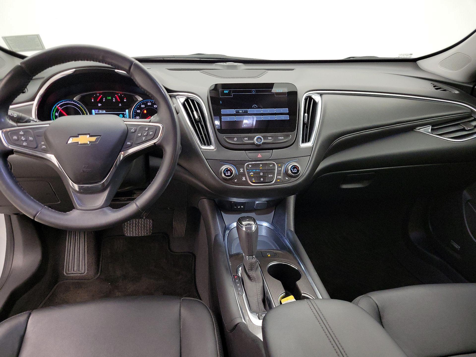 Thumbnail: 2018 Chevrolet Malibu - 9