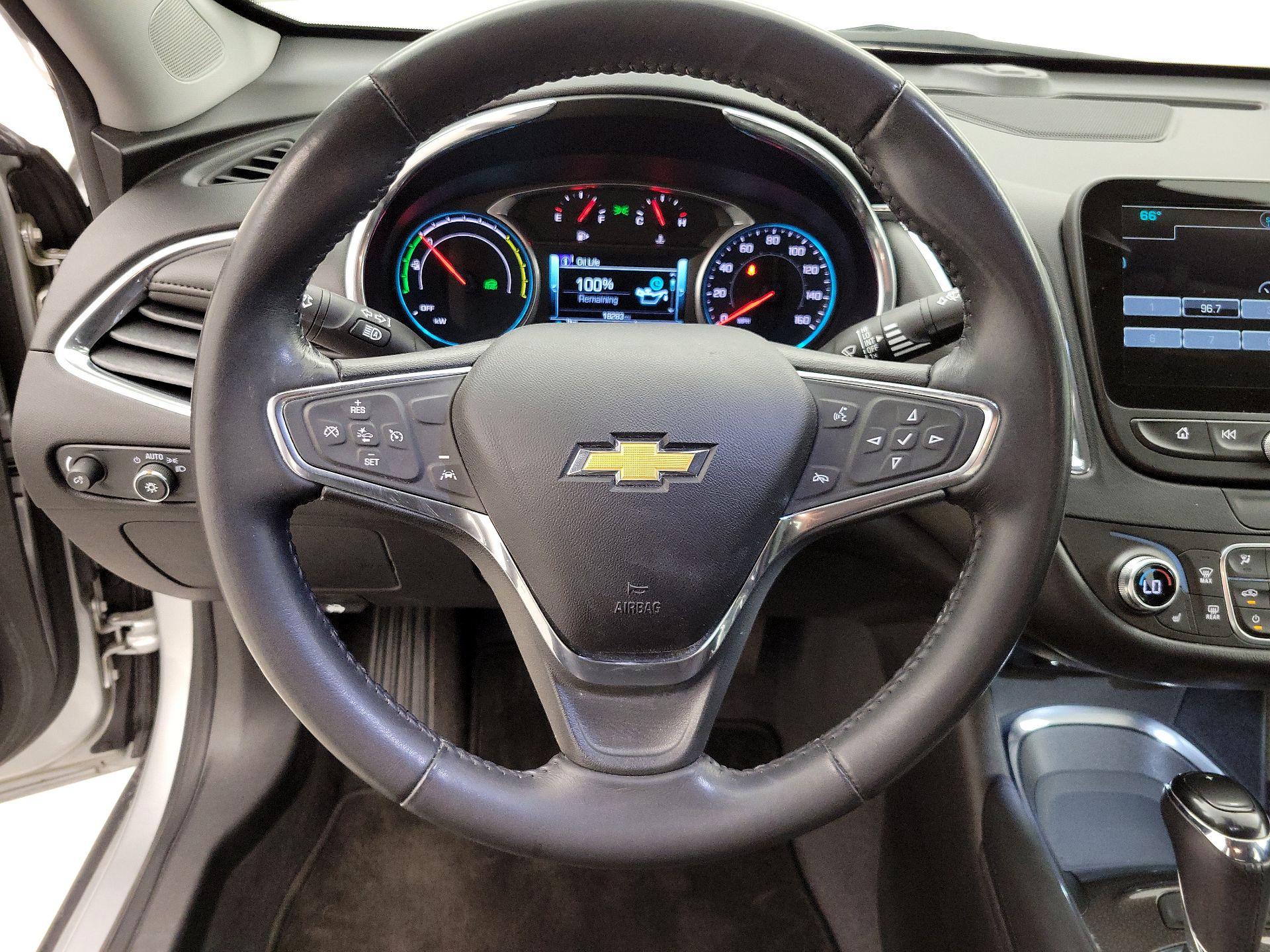 Thumbnail: 2018 Chevrolet Malibu - 10