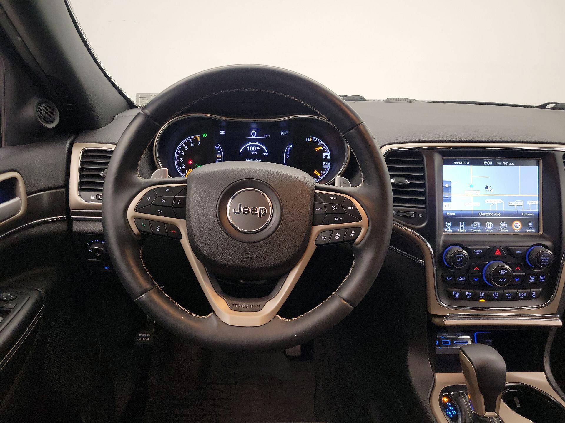 Thumbnail: 2017 Jeep Grand Cherokee - 10