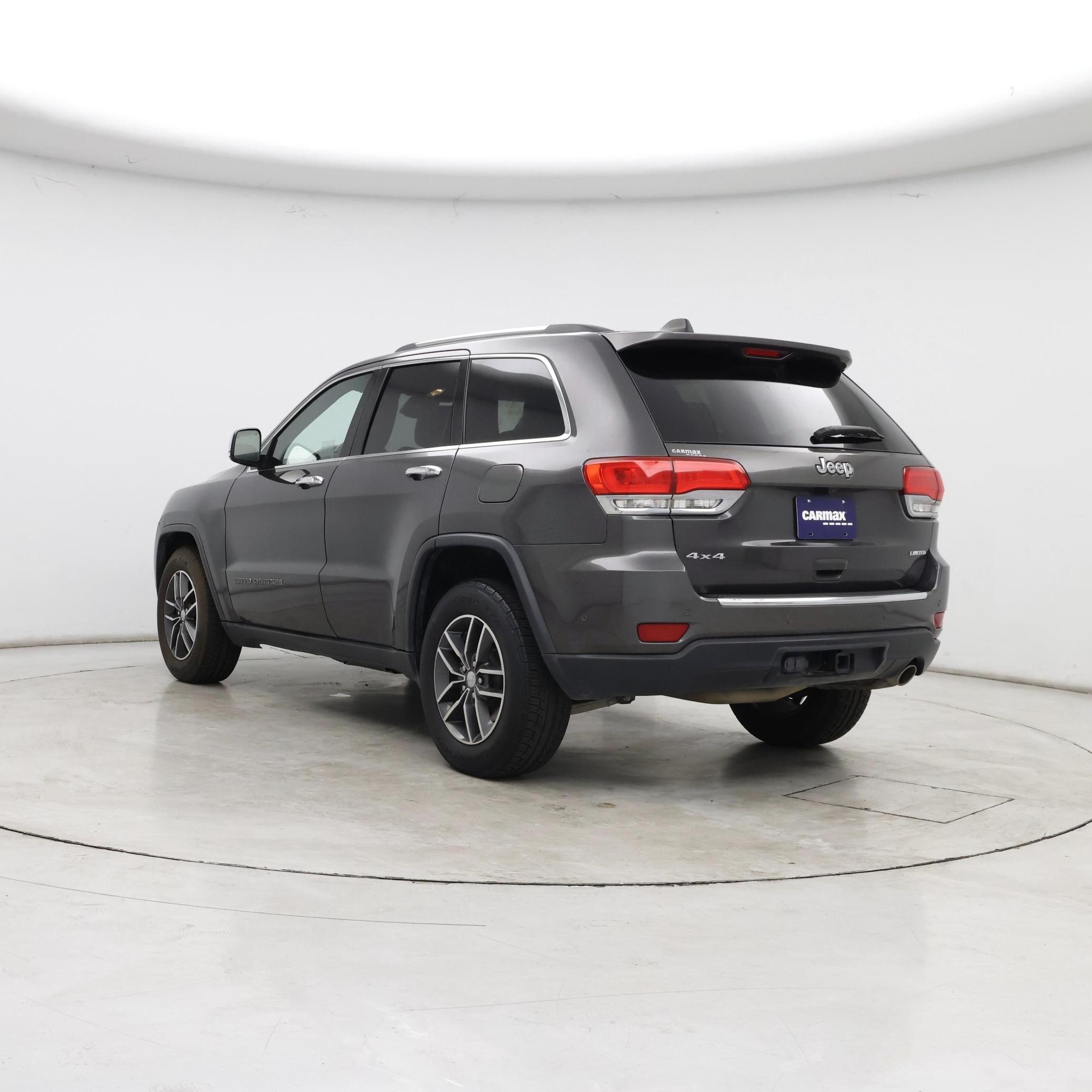 Thumbnail: 2017 Jeep Grand Cherokee - 2