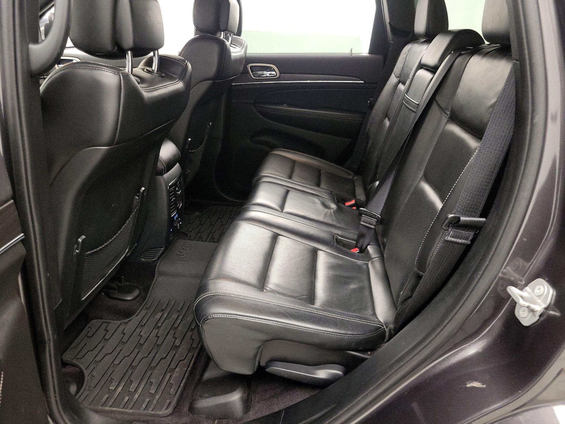 Thumbnail: 2017 Jeep Grand Cherokee - 20