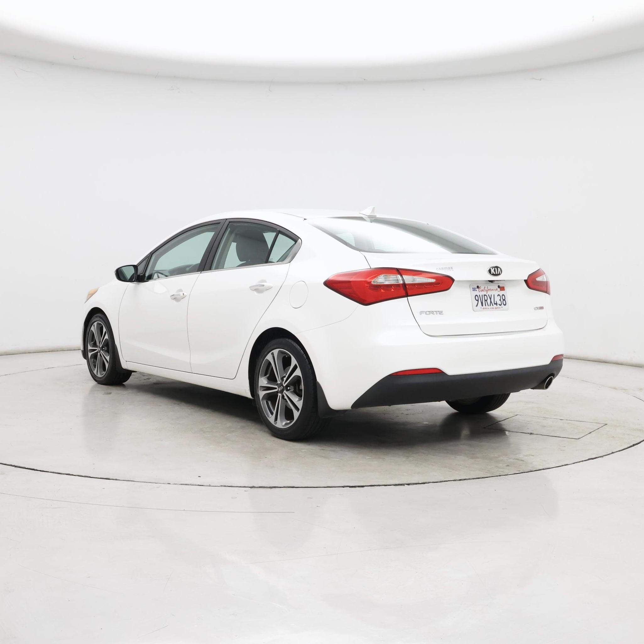 Thumbnail: 2015 Kia Forte - 2