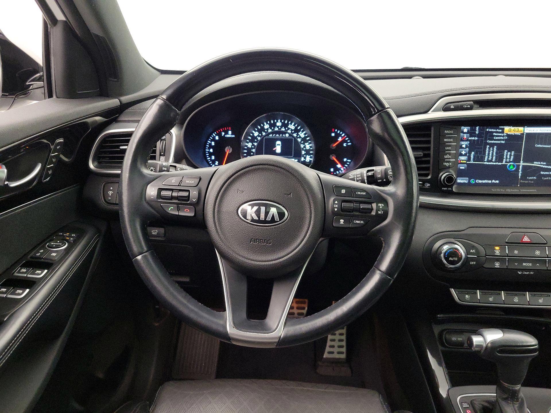 Thumbnail: 2018 Kia Sorento - 10