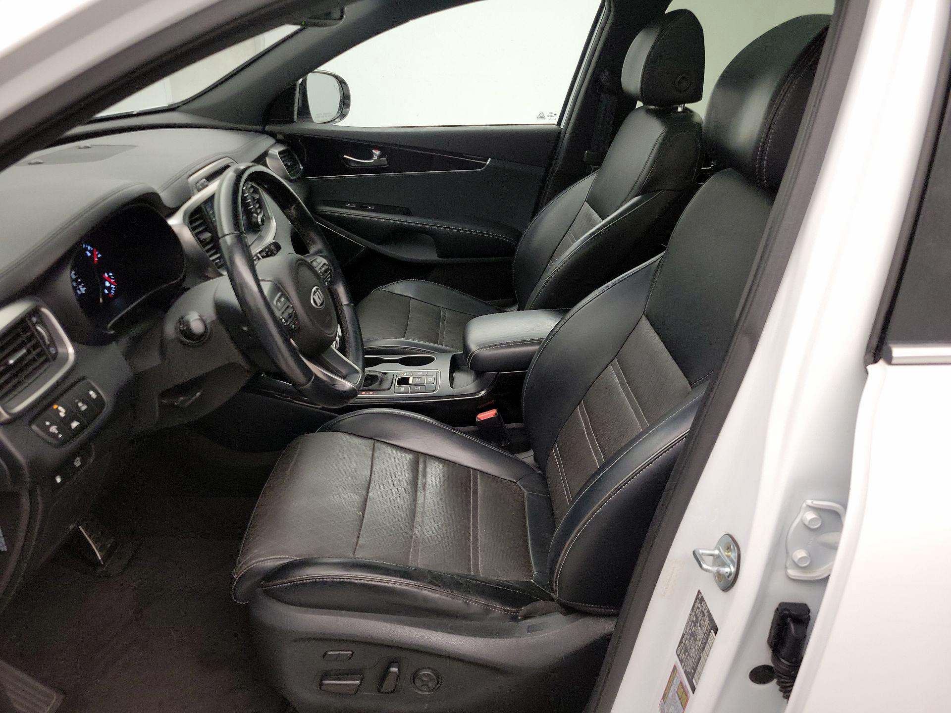Thumbnail: 2018 Kia Sorento - 11