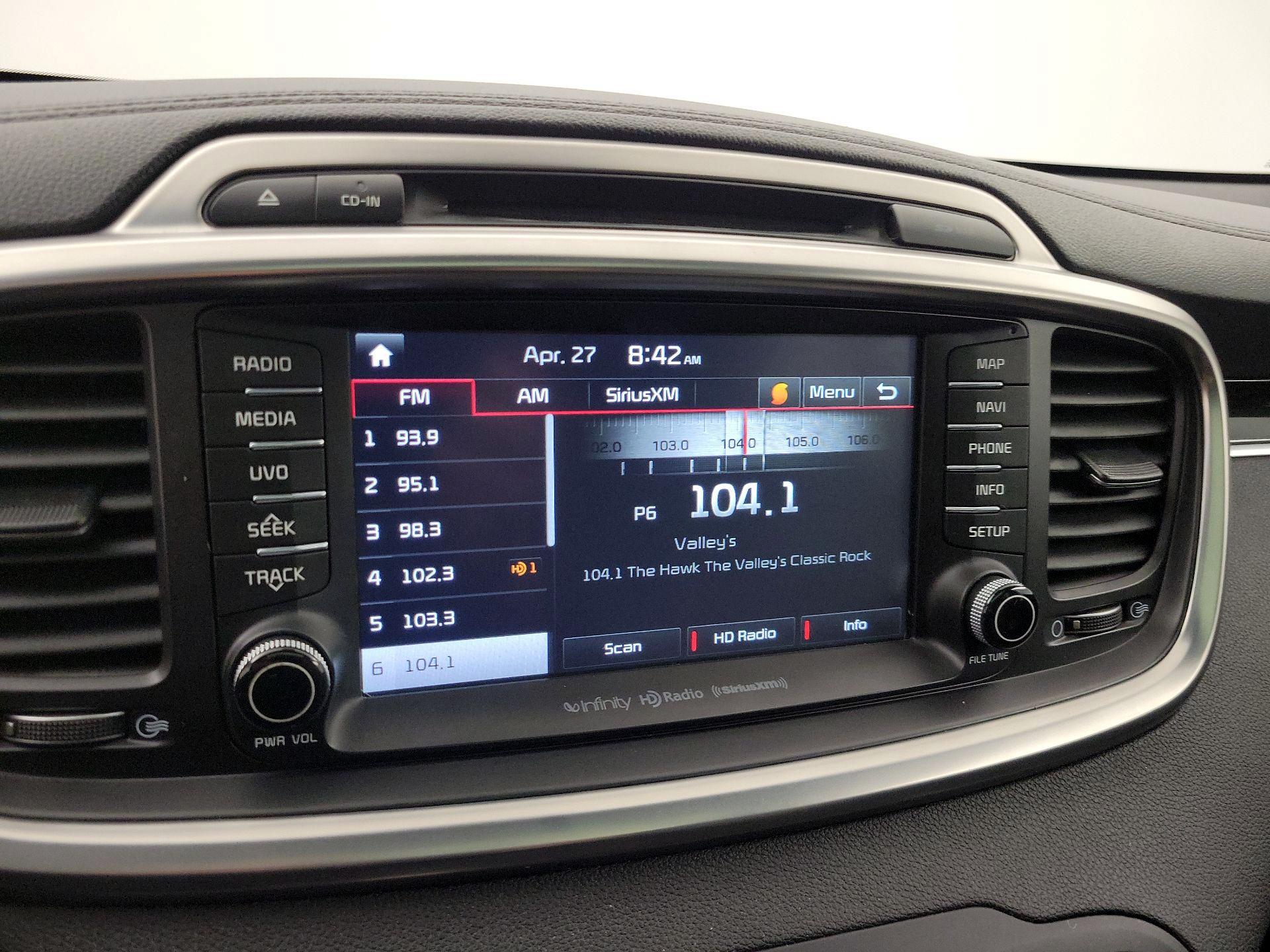Thumbnail: 2018 Kia Sorento - 16
