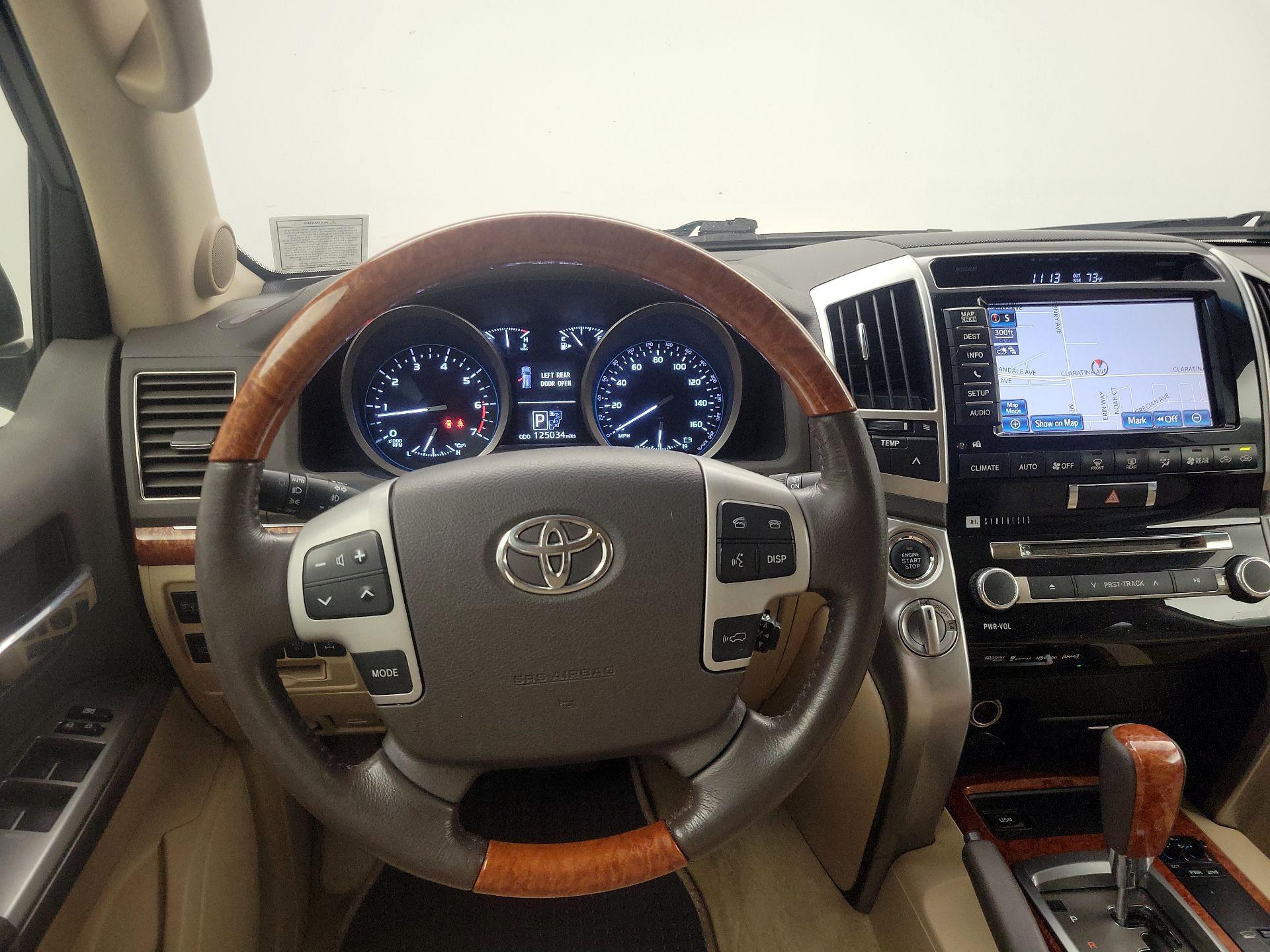 Thumbnail: 2014 Toyota Land Cruiser - 10