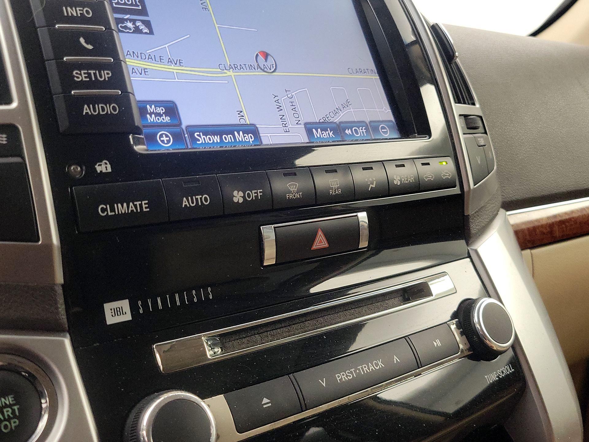 Thumbnail: 2014 Toyota Land Cruiser - 17