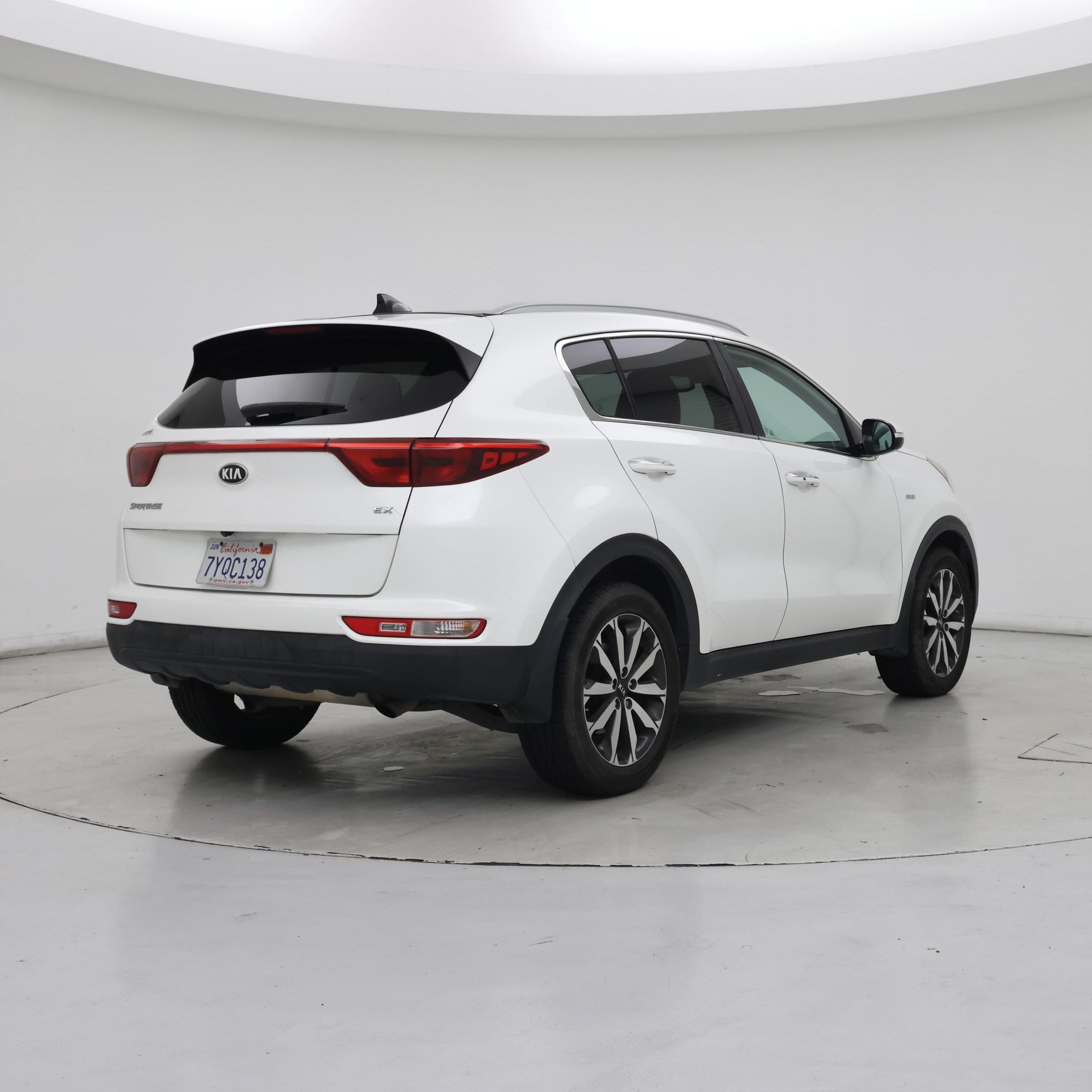 Thumbnail: 2017 Kia Sportage - 8