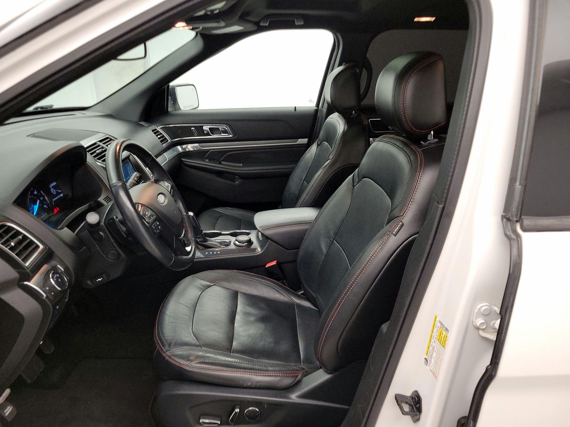 Thumbnail: 2017 Ford Explorer - 11