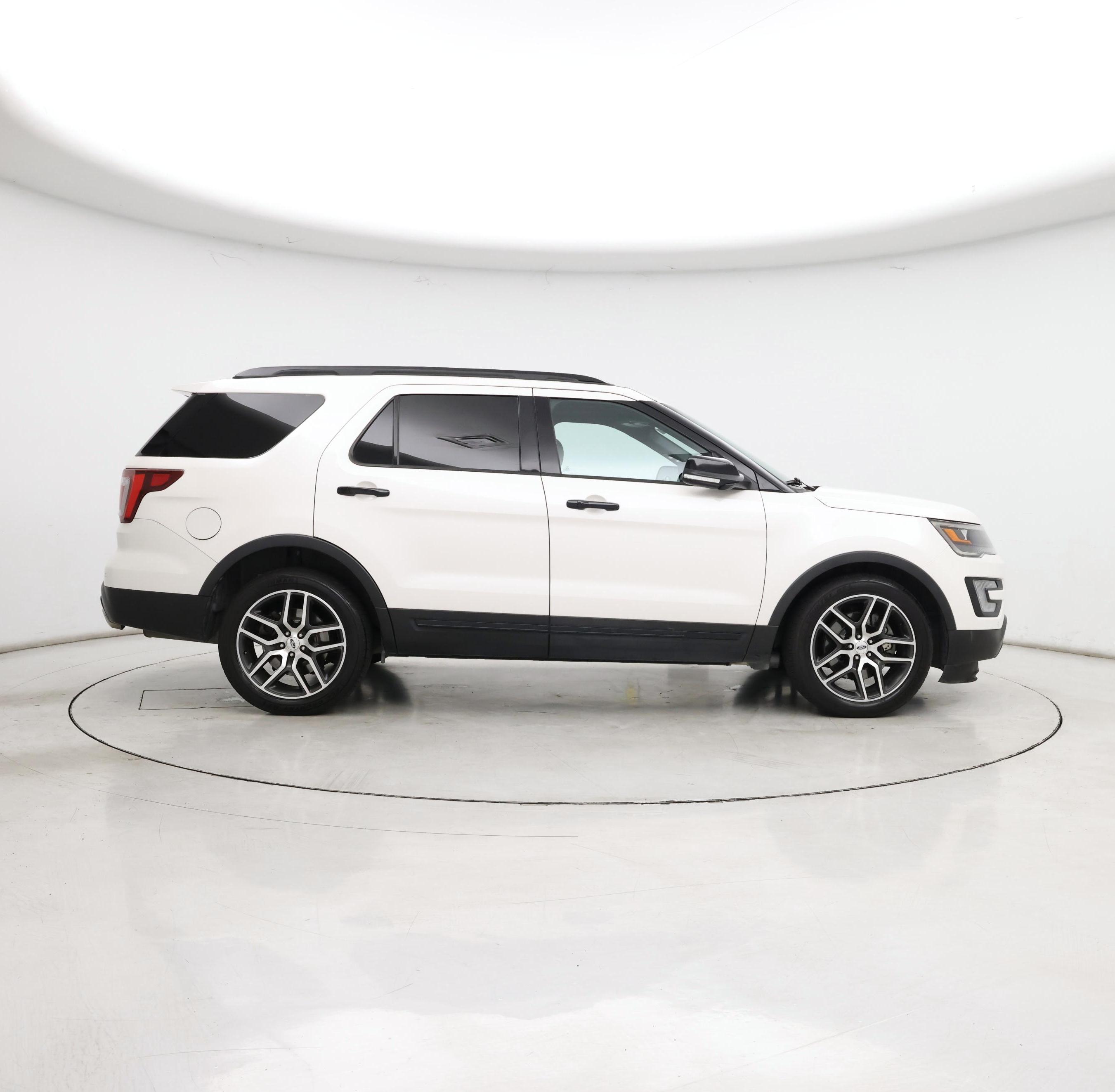 Thumbnail: 2017 Ford Explorer - 7