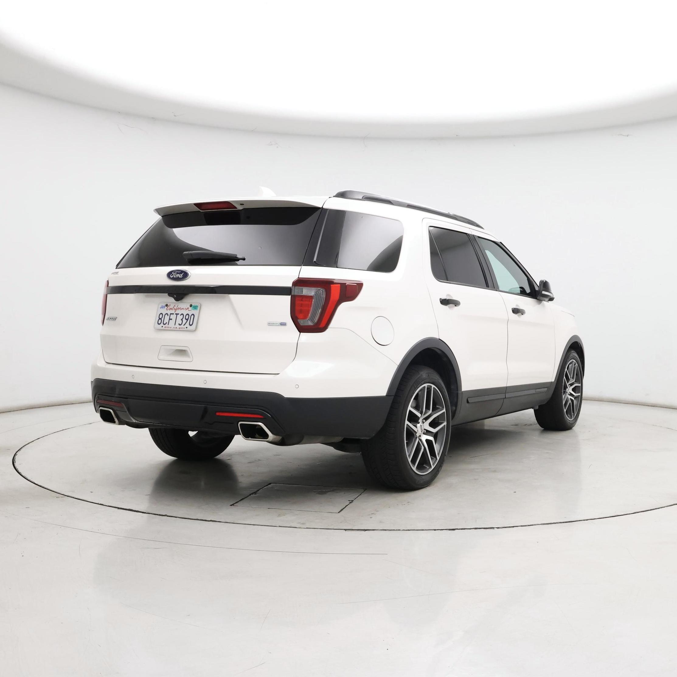 Thumbnail: 2017 Ford Explorer - 8